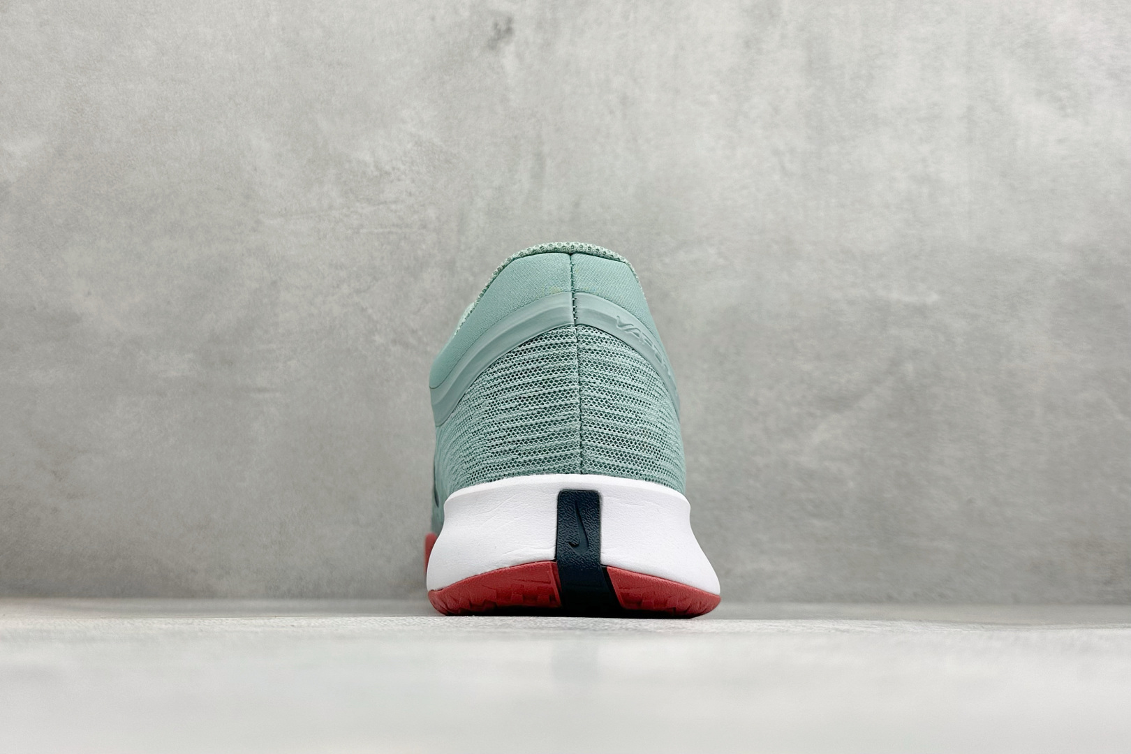 Nike ZOOM VAPOR PRO 3 HC 舒适百搭减震低帮网球鞋 货号：FV5552-004 尺码：36-45 