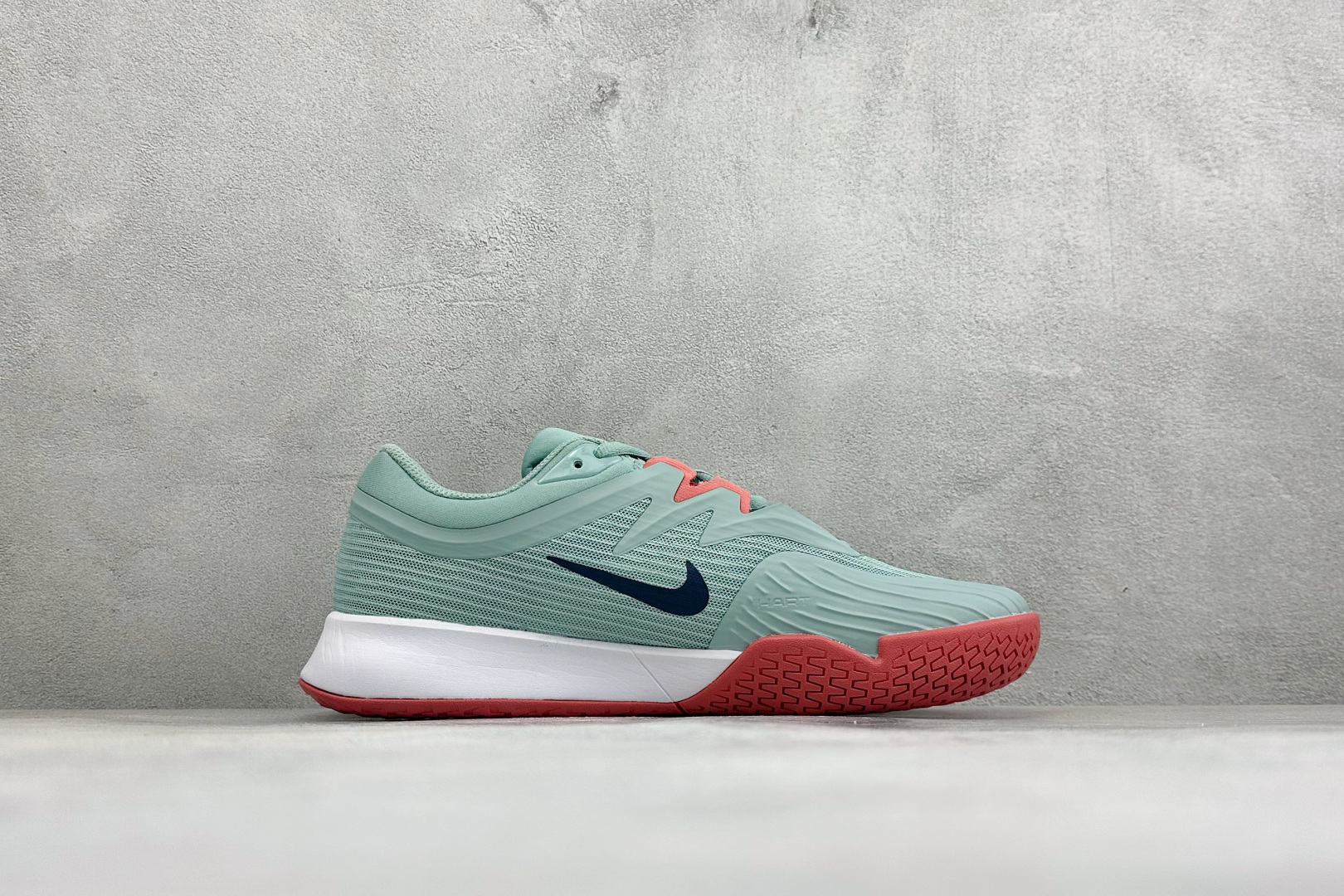 Nike ZOOM VAPOR PRO 3 HC 舒适百搭减震低帮网球鞋 货号：FV5552-004 尺码：36-45 