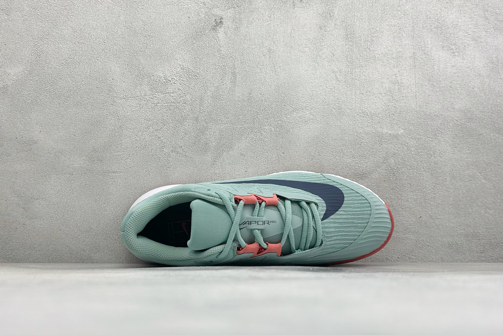 Nike ZOOM VAPOR PRO 3 HC 舒适百搭减震低帮网球鞋 货号：FV5552-004 尺码：36-45 