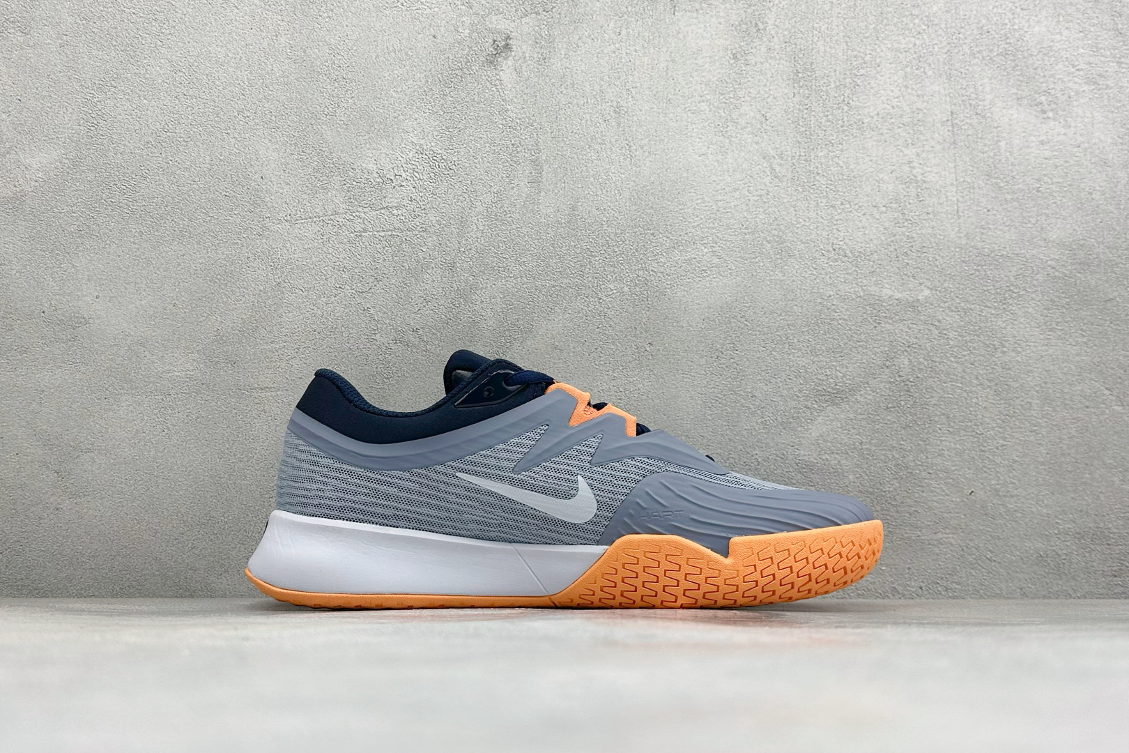 Nike ZOOM VAPOR PRO 3 HC 舒适百搭减震低帮网球鞋 货号：FZ2161-400 尺码：36-45 