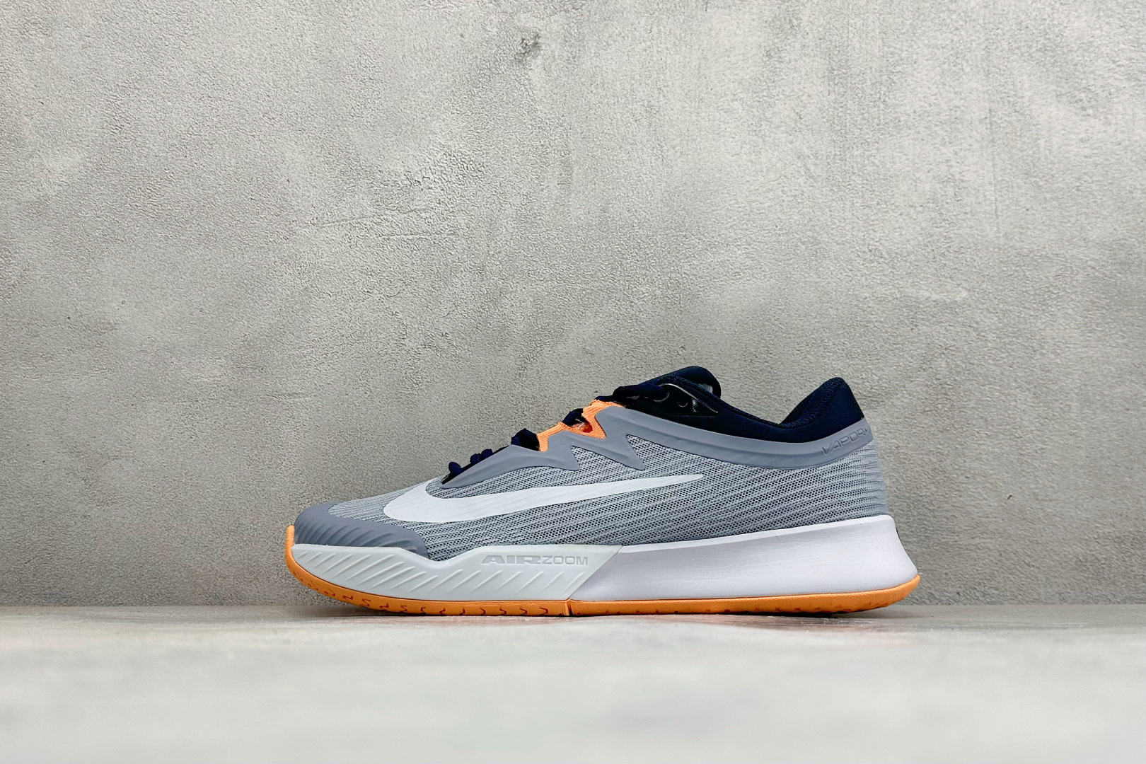 NO:953760,Local store-owned Nike ZOOM VAPOR PRO 3 HC comfortable and versatile shock-absorbing low-top tennis shoes, item number FZ2161-400, size 36-45, code 30,19860909本地 放店私 Nike ZOOM VAPOR PRO 3 HC 舒适百搭减震低帮网球鞋 货号FZ2161-400 尺码36-45 编码30,,Men's shoes