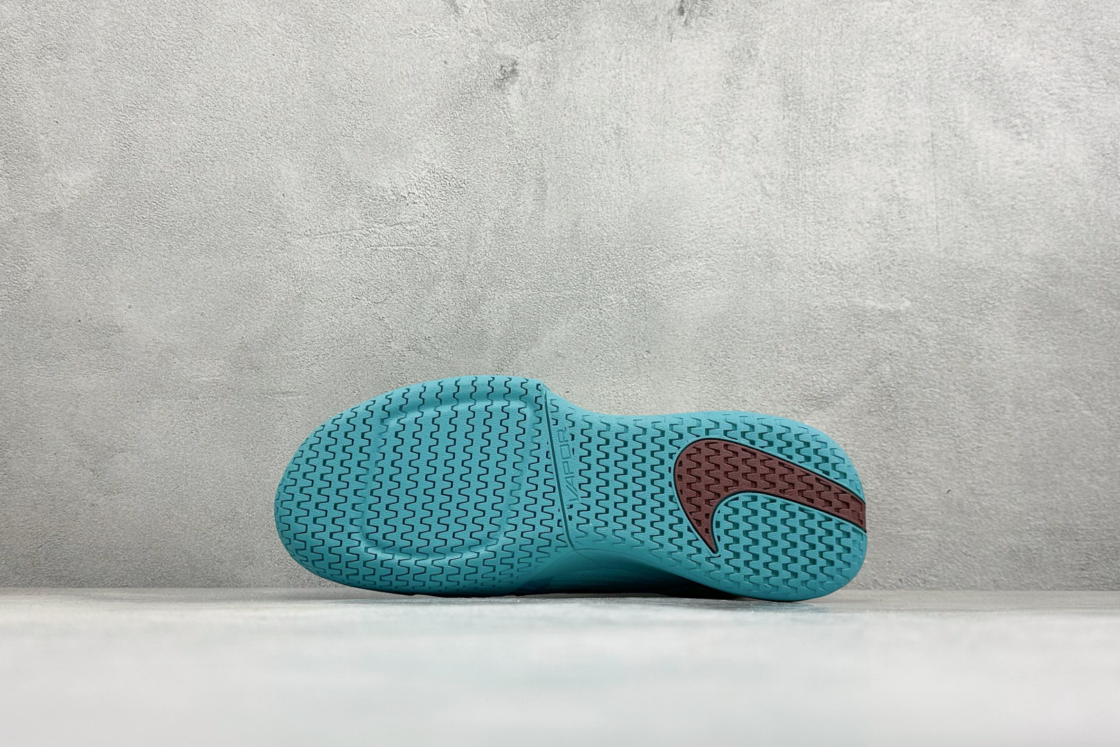 Nike ZOOM VAPOR PRO 3 HC 舒适百搭减震低帮网球鞋 货号：HJ6641-300 尺码：36-45 