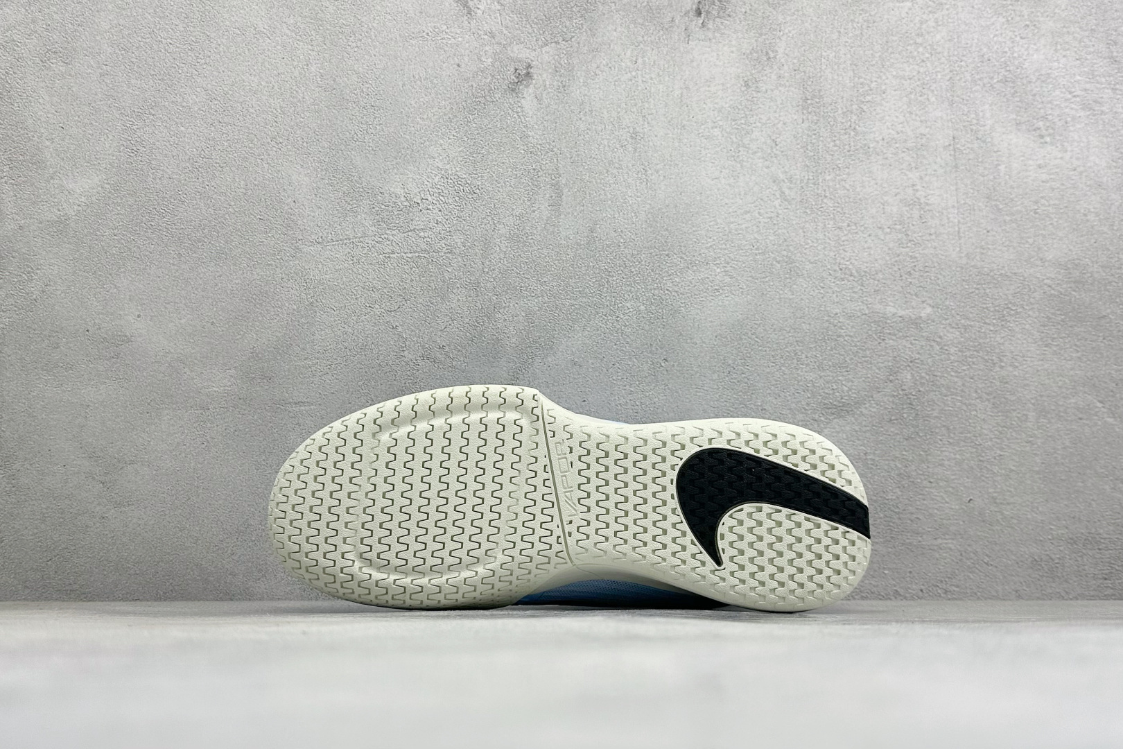 Nike ZOOM VAPOR PRO 3 HC 舒适百搭减震低帮网球鞋 货号：FZ2161-401 尺码：36-45 