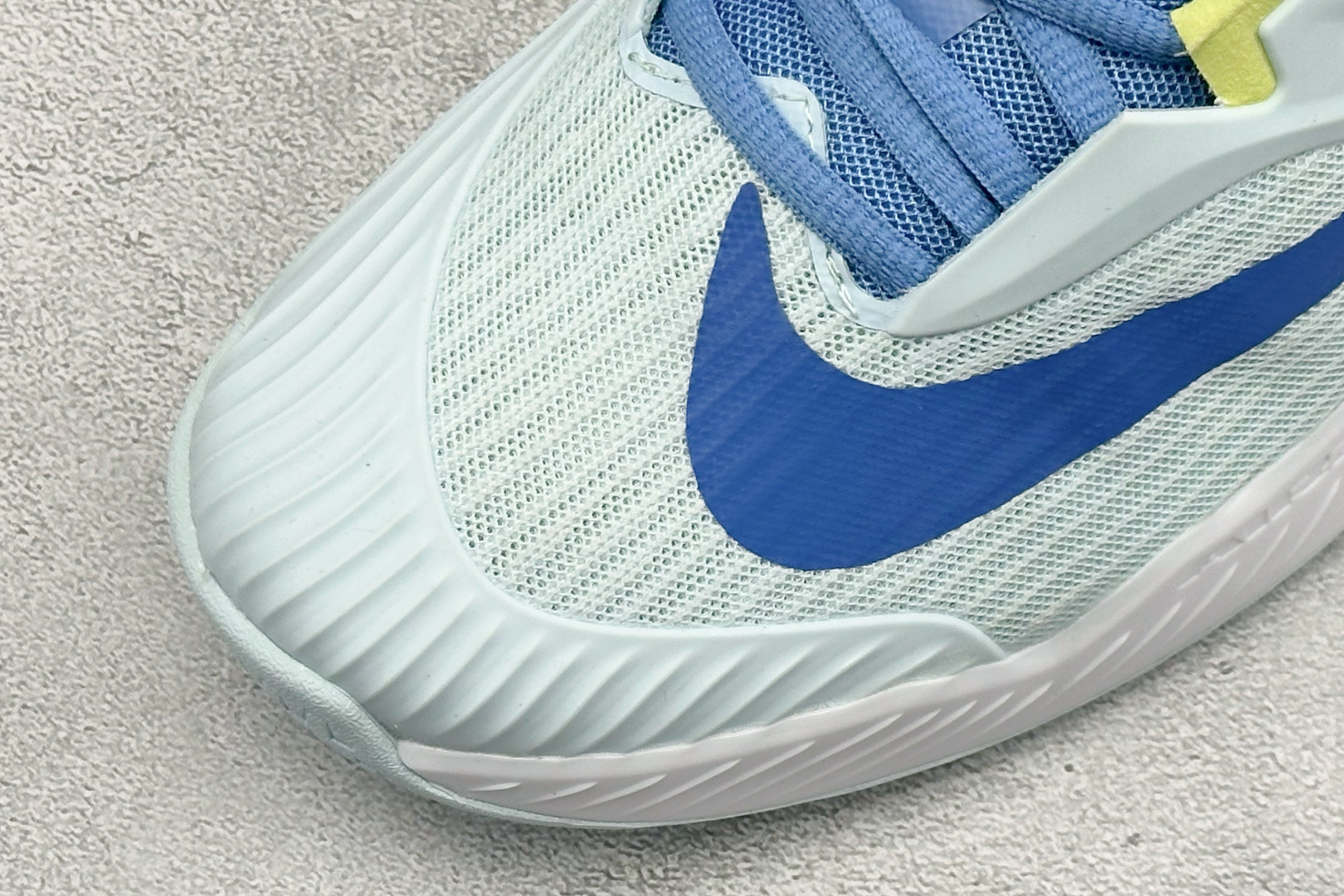 Nike ZOOM VAPOR PRO 3 HC 舒适百搭减震低帮网球鞋 货号：FV2158-400 尺码：36-45 