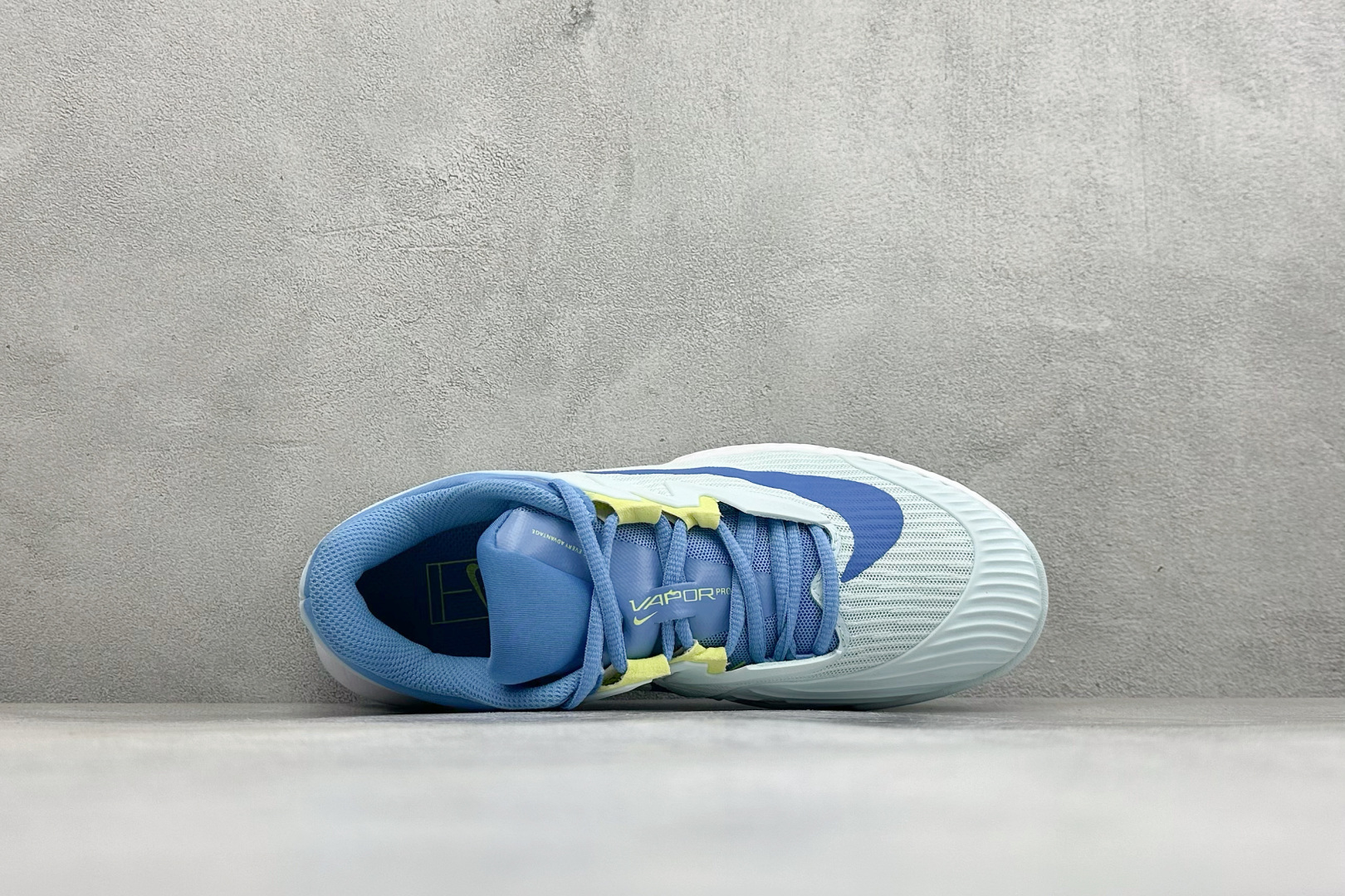 Nike ZOOM VAPOR PRO 3 HC 舒适百搭减震低帮网球鞋 货号：FV2158-400 尺码：36-45 