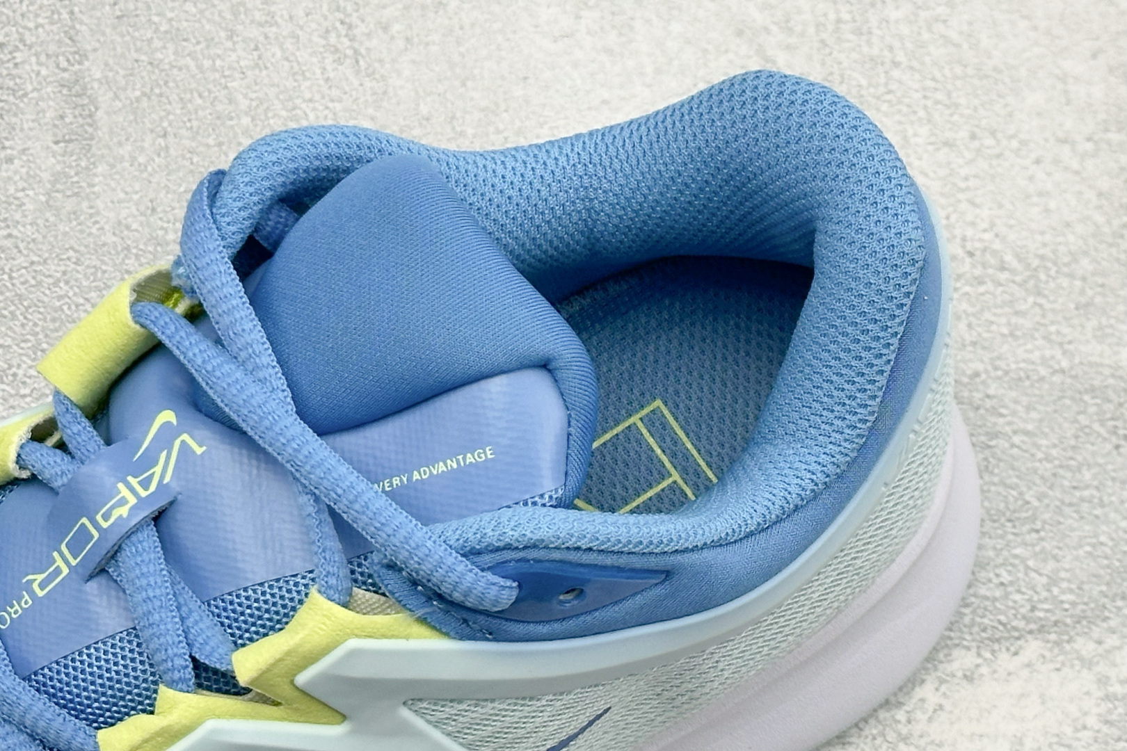 Nike ZOOM VAPOR PRO 3 HC 舒适百搭减震低帮网球鞋 货号：FV2158-400 尺码：36-45 