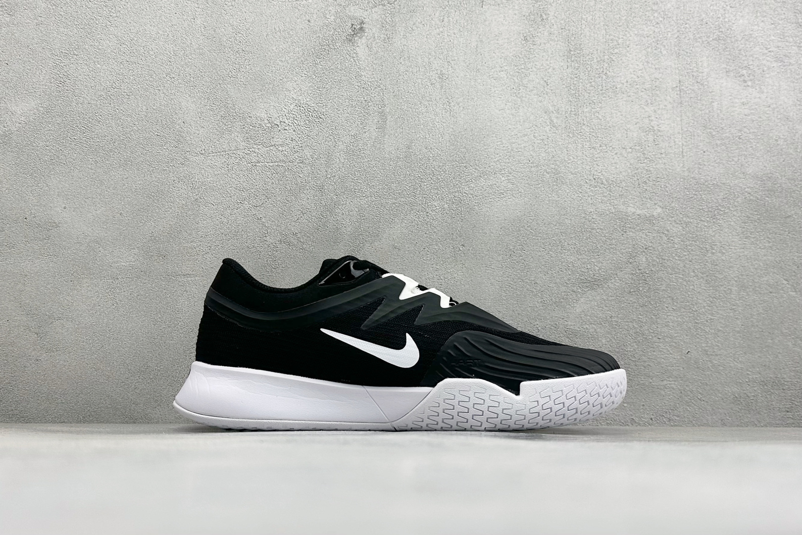 Nike ZOOM VAPOR PRO 3 HC 舒适百搭减震低帮网球鞋 货号：FZ2161-002 尺码：36-45 