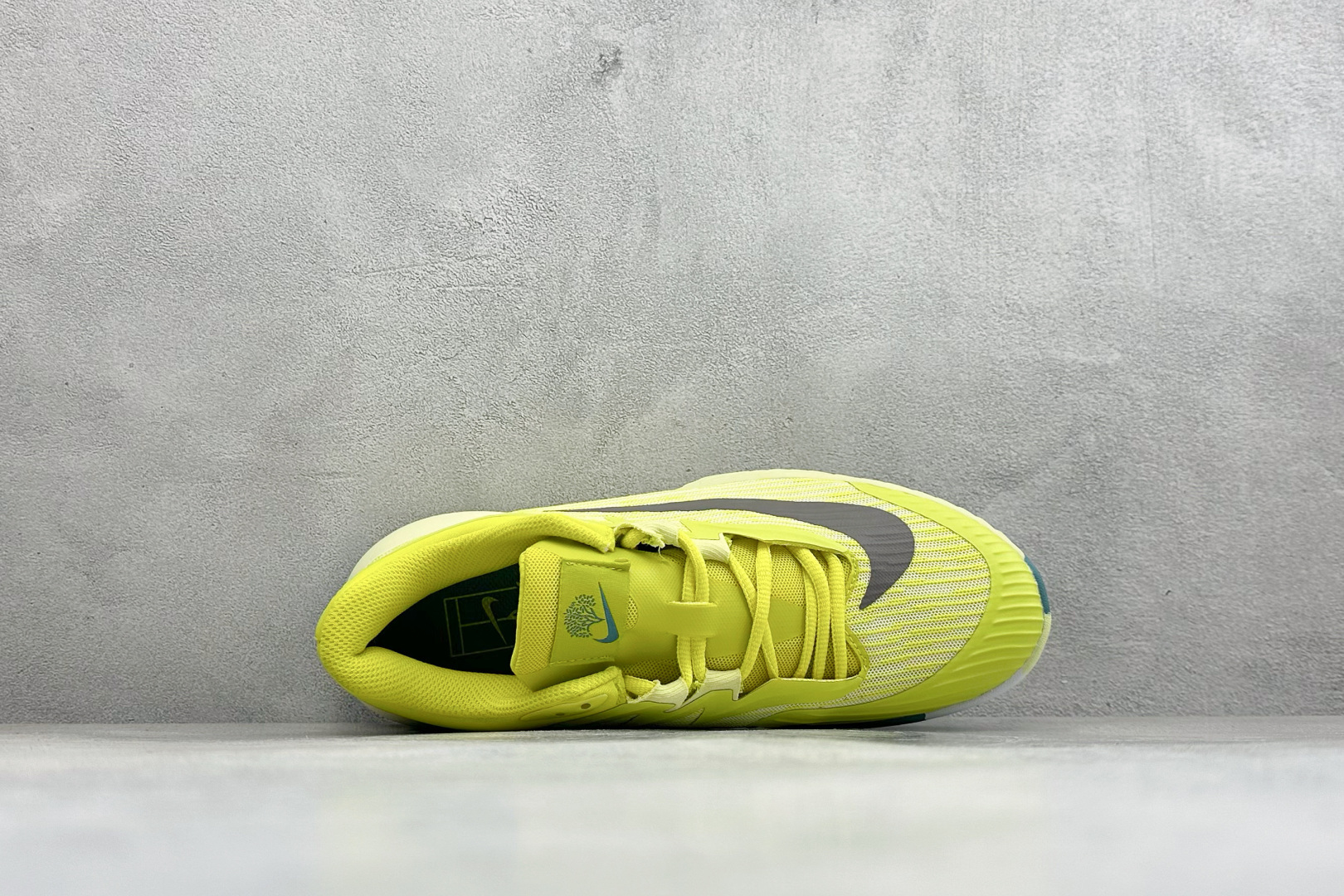 Nike ZOOM VAPOR PRO 3 HC 舒适百搭减震低帮网球鞋 货号：HF7829-300 尺码：36-45 