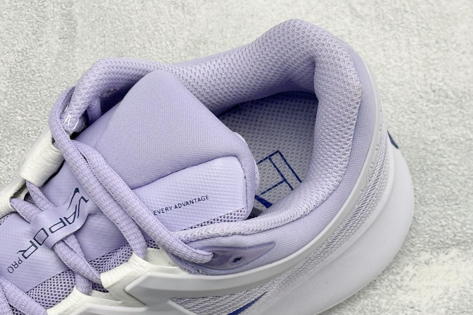 Nike ZOOM VAPOR PRO 3 HC 舒适百搭减震低帮网球鞋 货号：FZ2158-500 尺码：36-45 
