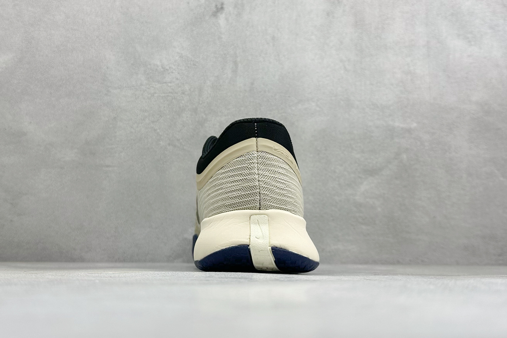 Nike ZOOM VAPOR PRO 3 HC 舒适百搭减震低帮网球鞋 货号：HV1483-200 尺码：36-45 