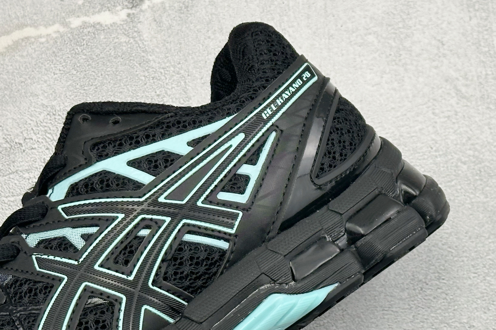 XR版Asics Gel-Kayano 20 亚瑟士 舒适百搭耐磨支撑透气 低帮跑步鞋 货号: 1203A388-028