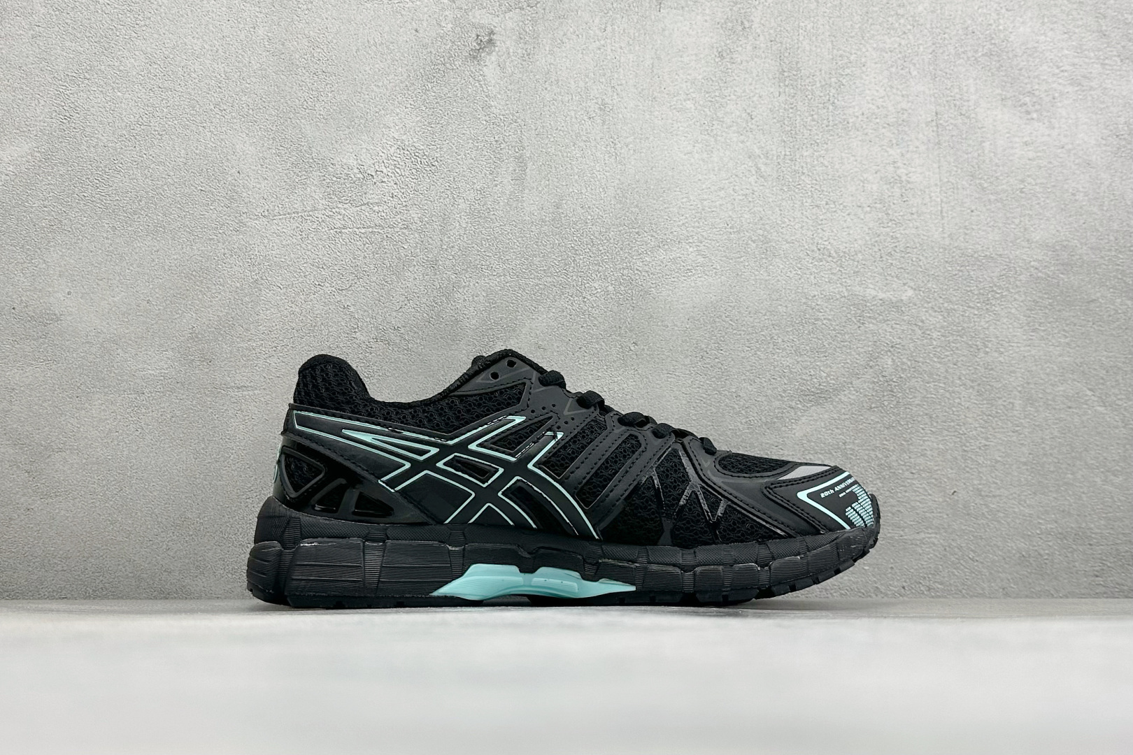 XR版Asics Gel-Kayano 20 亚瑟士 舒适百搭耐磨支撑透气 低帮跑步鞋 货号: 1203A388-028