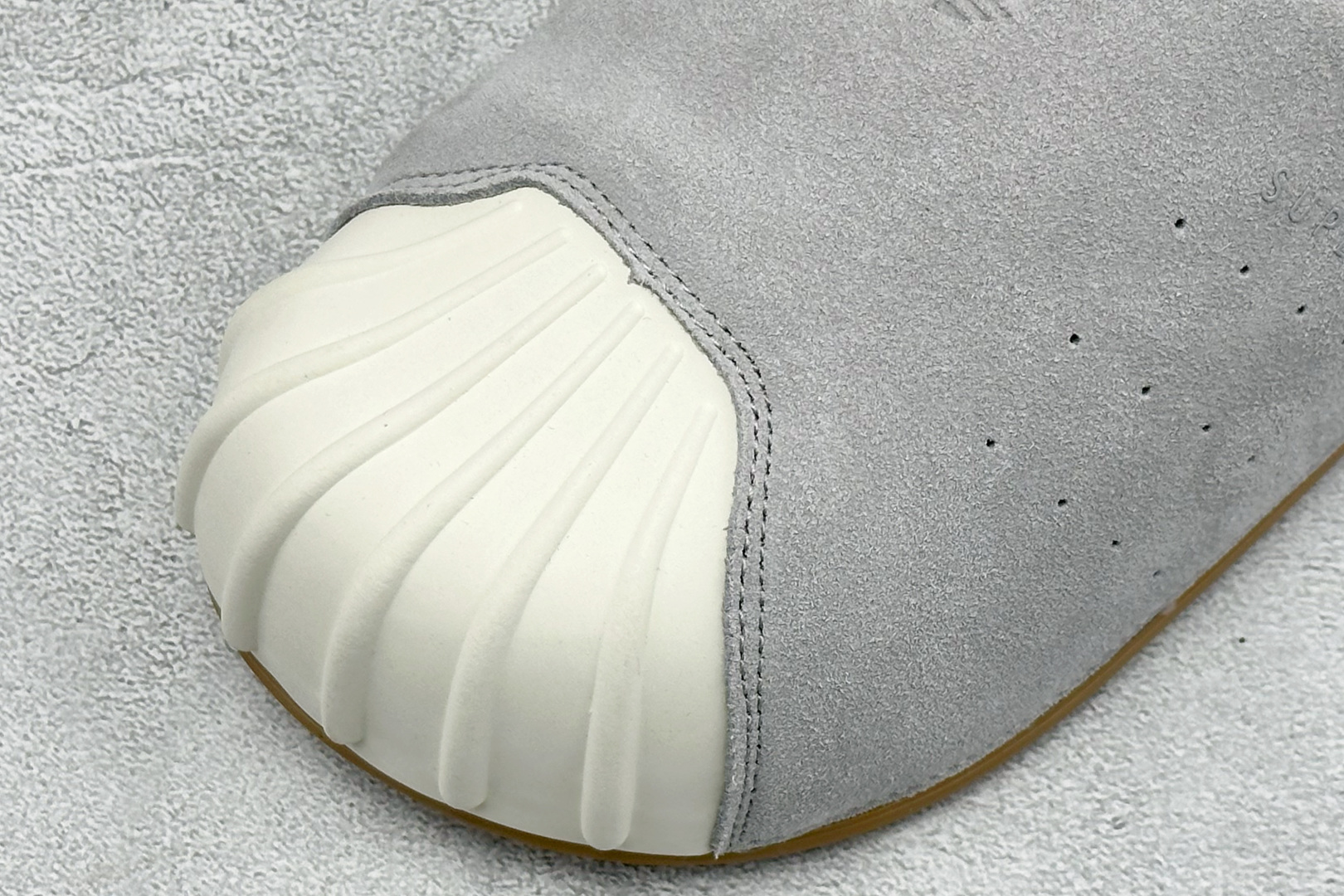 HZ版Adidas originals Adimule 舒适百搭 防磨包头一脚蹬拖鞋 货号：LC0422 尺码：36-4