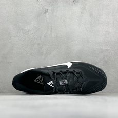 NIKE ACG PEGASUS TRAIL 网面耐磨防震跑步鞋 登月兼顾迅疾外观和稳固脚感 后跟覆面和中足动态支撑巧妙 NIKE ACG PEGASUS TRAIL 网面耐磨防震跑步鞋 登月兼顾迅疾外观和稳固脚感 后跟覆面和中足动态支撑巧妙