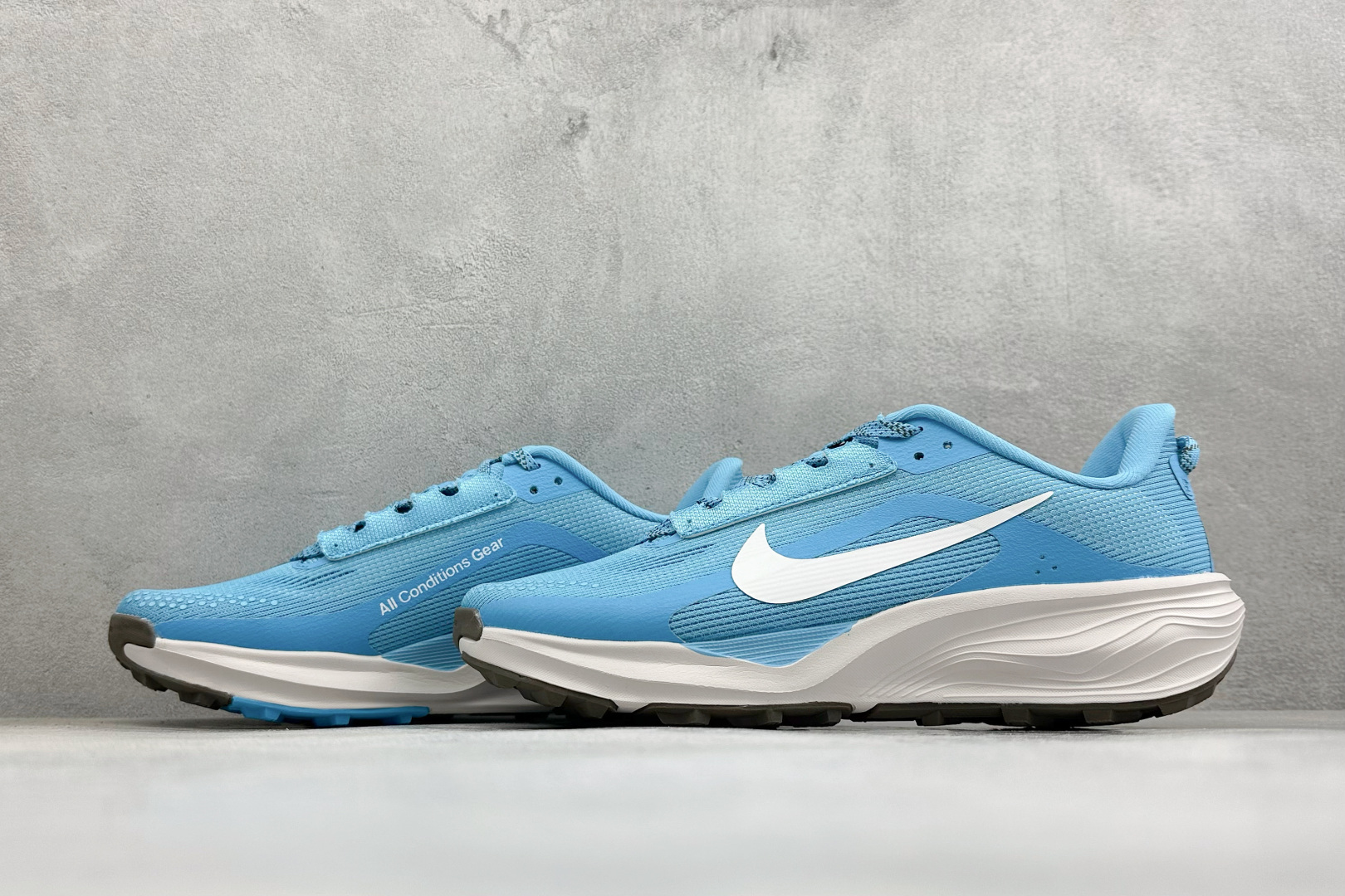NIKE ACG PEGASUS TRAIL 网面耐磨防震跑步鞋 登月兼顾迅疾外观和稳固脚感 后跟覆面和中足动态支撑巧妙 NIKE ACG PEGASUS TRAIL 网面耐磨防震跑步鞋 登月兼顾迅疾外观和稳固脚感 后跟覆面和中足动态支撑巧妙