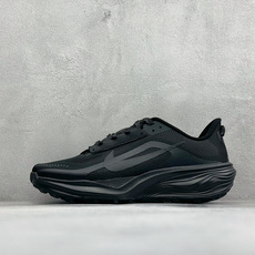 NIKE ACG PEGASUS TRAIL 网面耐磨防震跑步鞋 登月兼顾迅疾外观和稳固脚感 后跟覆面和中足动态支撑巧妙 NIKE ACG PEGASUS TRAIL 网面耐磨防震跑步鞋 登月兼顾迅疾外观和稳固脚感 后跟覆面和中足动态支撑巧妙