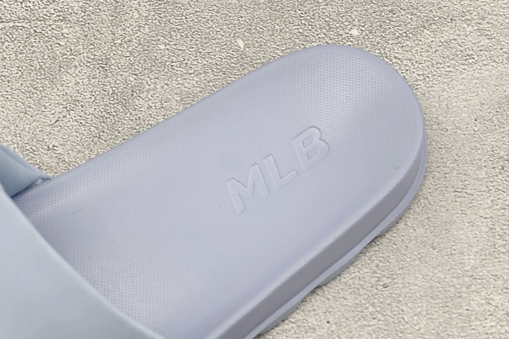XB版MLB MOUNDER MONOGRAM SLIDE 百搭舒适休闲防滑防磨一字拖鞋 货号：3ALPSB053-07