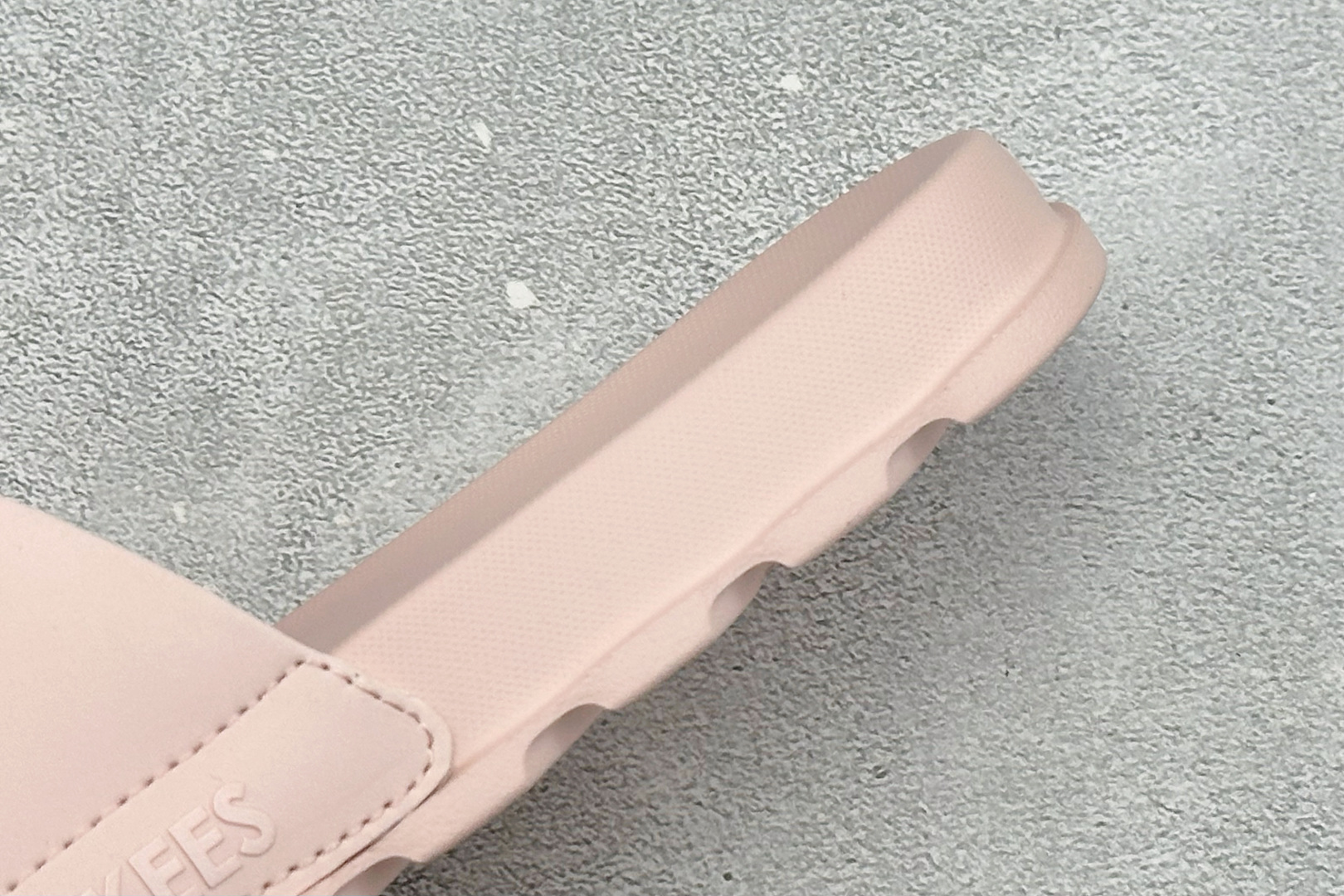 XB版MLB MOUNDER MONOGRAM SLIDE 百搭舒适休闲防滑防磨一字拖鞋 货号：3ALPSB053-50