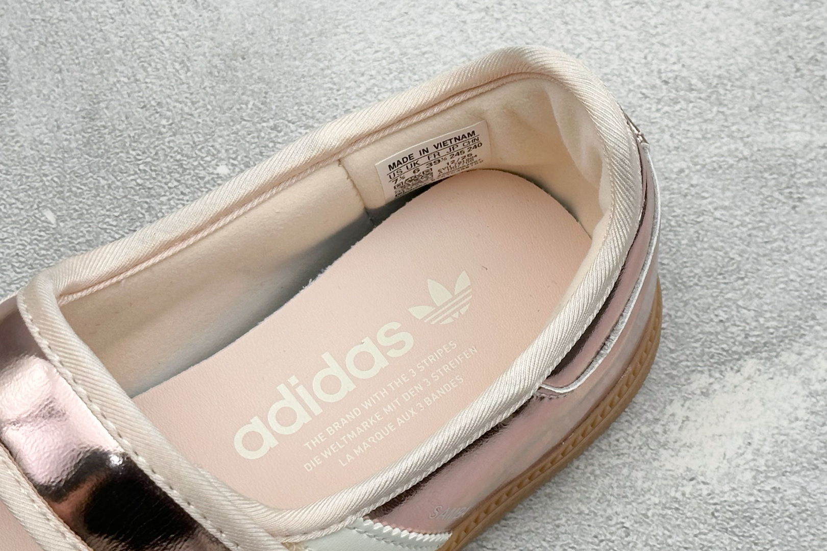 ZC版Adidas Samba Jane 阿迪达斯 玛丽珍懒人生活休闲鞋 货号：HQ7708 尺码：36-45 