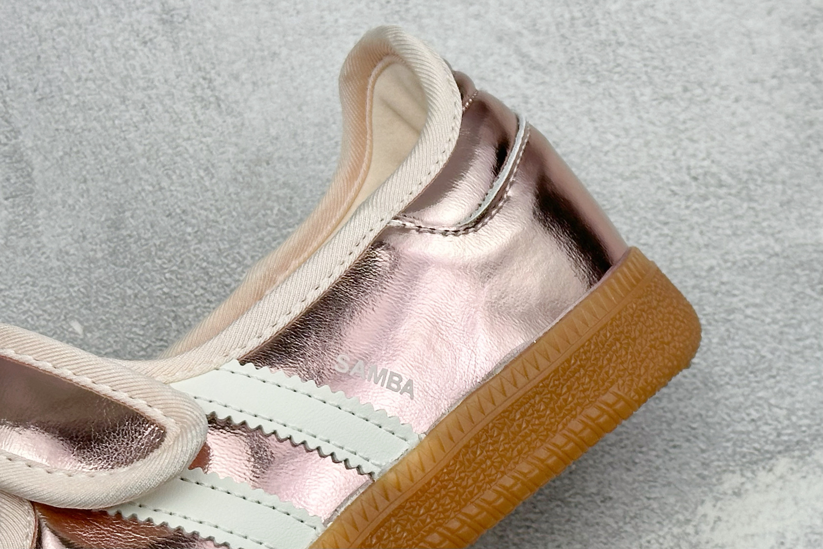ZC版Adidas Samba Jane 阿迪达斯 玛丽珍懒人生活休闲鞋 货号：HQ7708 尺码：36-45 