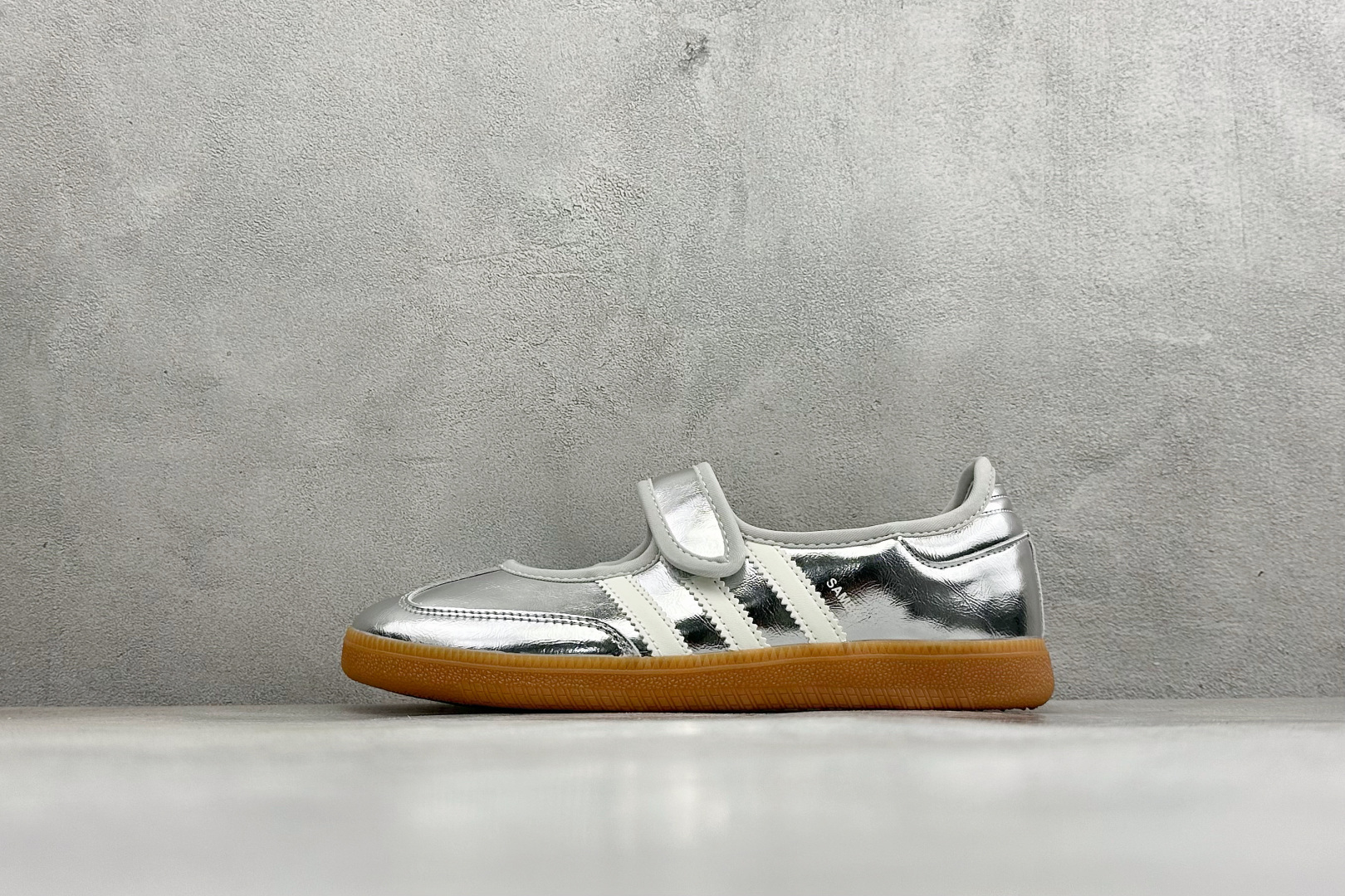 ZC版Adidas Samba Jane 阿迪达斯 玛丽珍懒人生活休闲鞋 货号：KK2502 尺码：36-45 