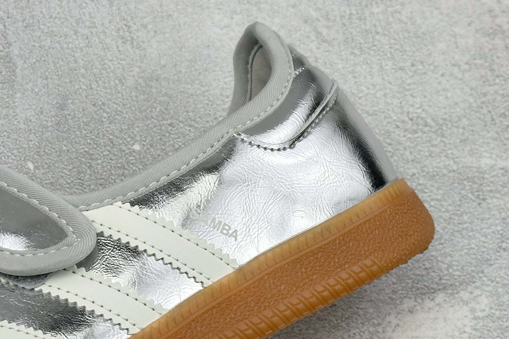 ZC版Adidas Samba Jane 阿迪达斯 玛丽珍懒人生活休闲鞋 货号：KK2502 尺码：36-45 