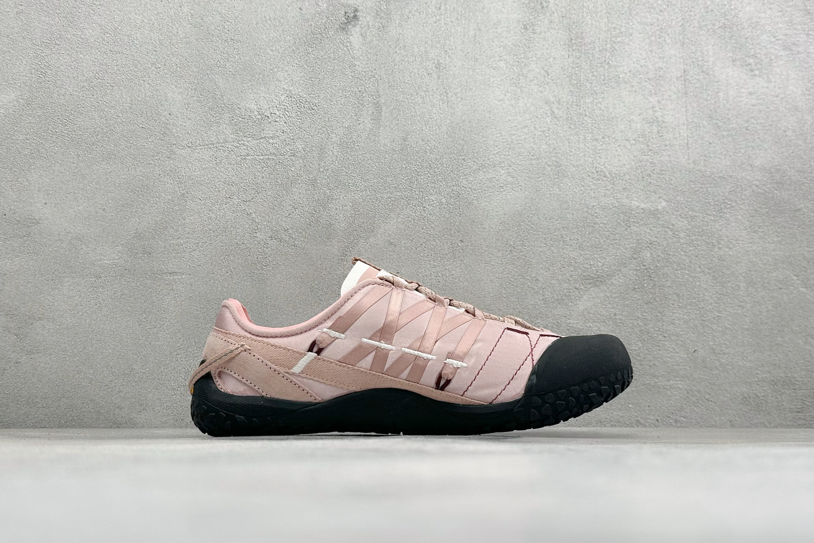 M版可隆KOLON SPORT ROAM VARY女款户外芭蕾风抓地透湿赤足休闲鞋 货号：LKFH6AT224-PK 尺