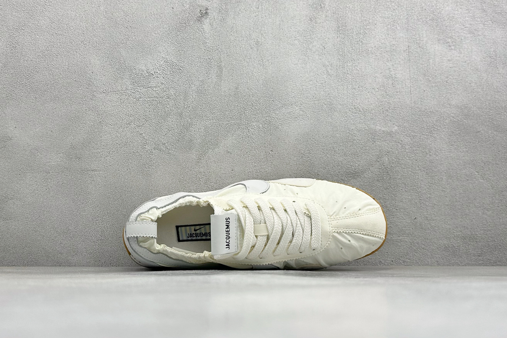 D版Jacquemus x Nike Moon Shoe SP网红薄底低帮生活休闲鞋 #鞋面采用柔软的尼龙材质与麂皮拼接 D版Jacquemus x Nike Moon Shoe SP网红薄底低帮生活休闲鞋 #鞋面采用柔软的尼龙材质与麂皮拼接