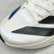 TY版AD ADIZERO EVO SL 2 阿迪超轻透气缓震跑鞋 以令人难以置信的138克重量,刷新了跑鞋轻量化的记录 TY版AD ADIZERO EVO SL 2 阿迪超轻透气缓震跑鞋 以令人难以置信的138克重量,刷新了跑鞋轻量化的记录