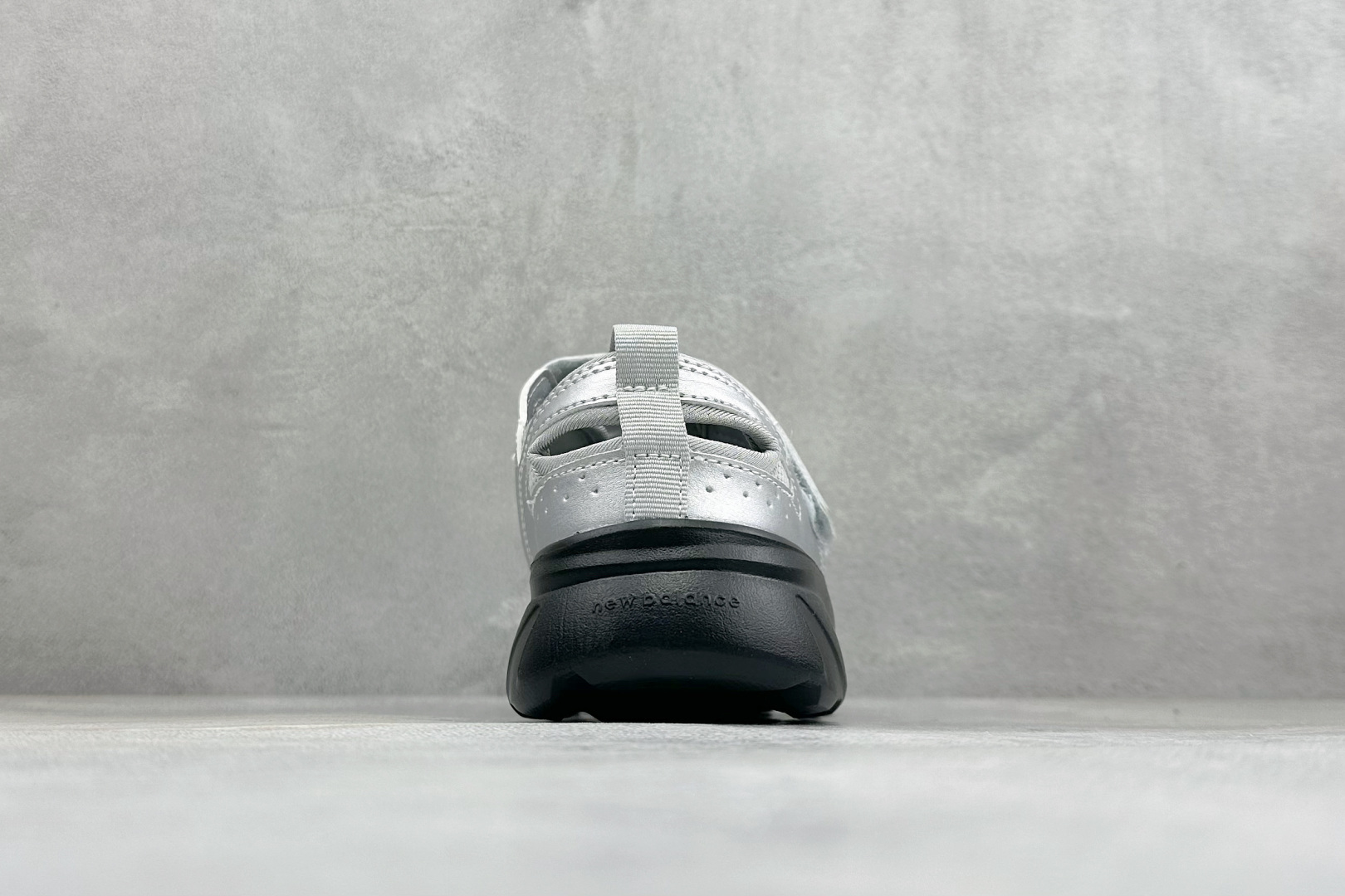TG版新百伦New Balance NB Breeze 舒适柔软 玛丽珍 魔术贴低帮生活休闲鞋 货号：SD2202SI2