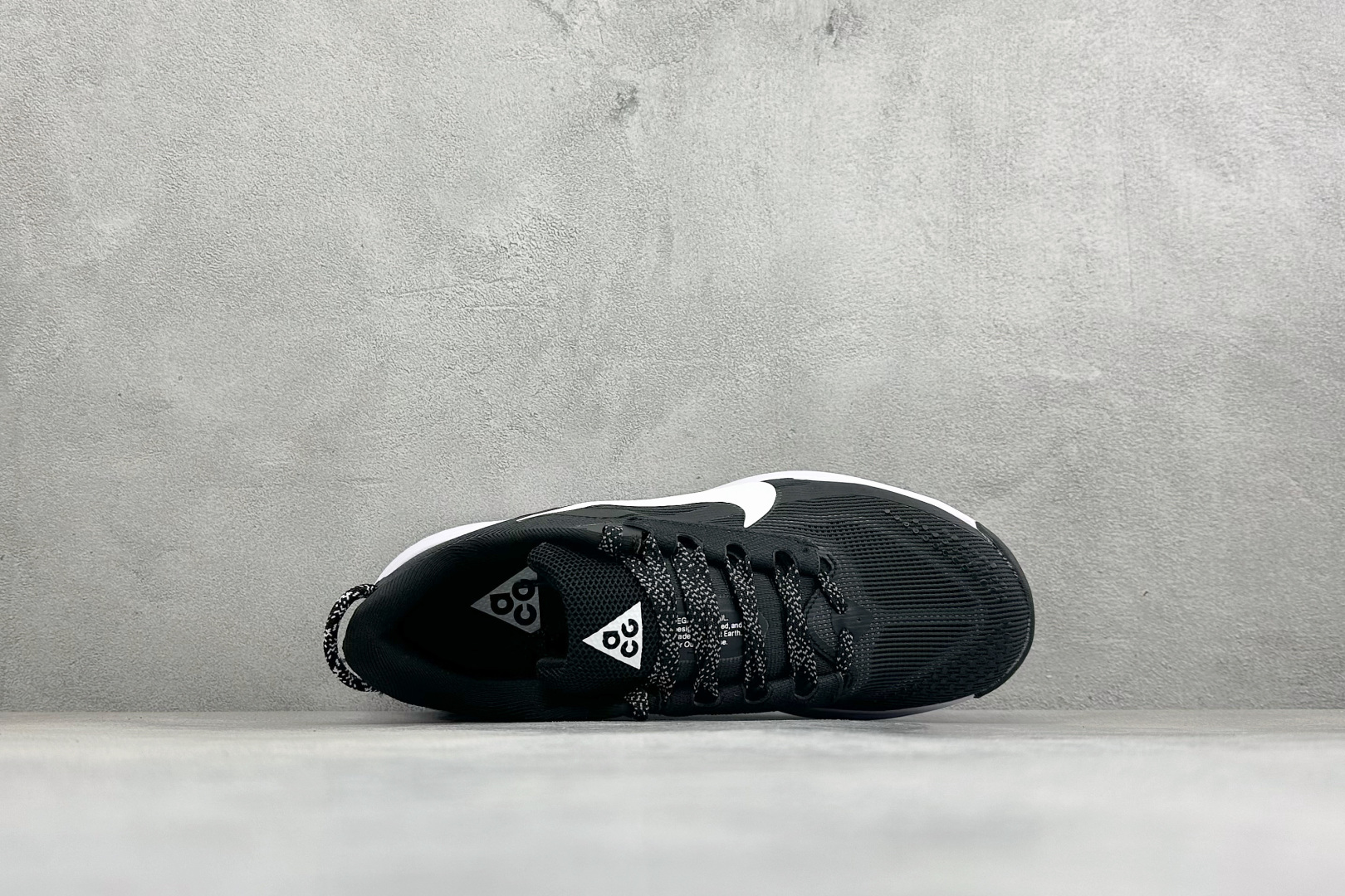 GS版NIKE ACG PEGASUS TRAIL 网面耐磨防震跑步鞋 登月兼顾迅疾外观和稳固脚感 后跟覆面和中足动态支