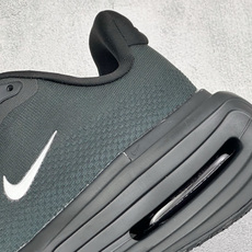 GS版Nike VOMERO PREMIUM 耐克 舒适减震防滑 低帮跑步鞋 全掌ReactX泡绵中底 前掌和后跟还配备 GS版Nike VOMERO PREMIUM 耐克 舒适减震防滑 低帮跑步鞋 全掌ReactX泡绵中底 前掌和后跟还配备