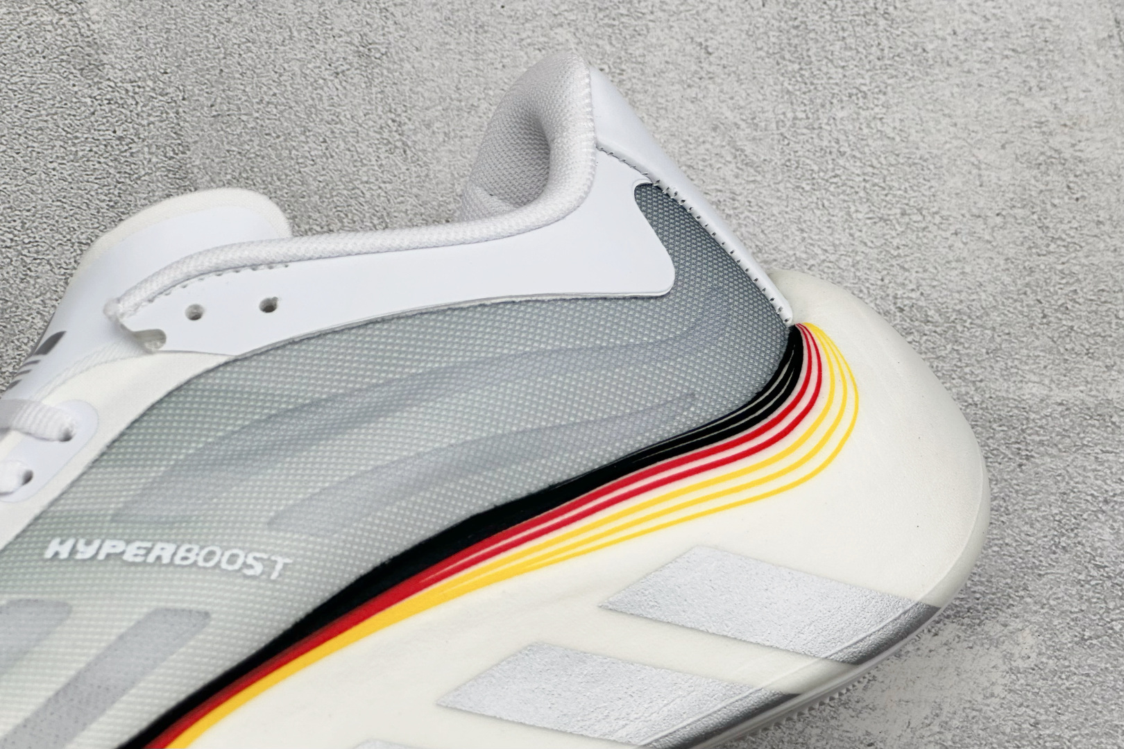 JF版Adidas HyperBoost Edge M 世界杯联名 阿迪爆米花透气缓震跑步鞋 货号：LC1124 尺码：
