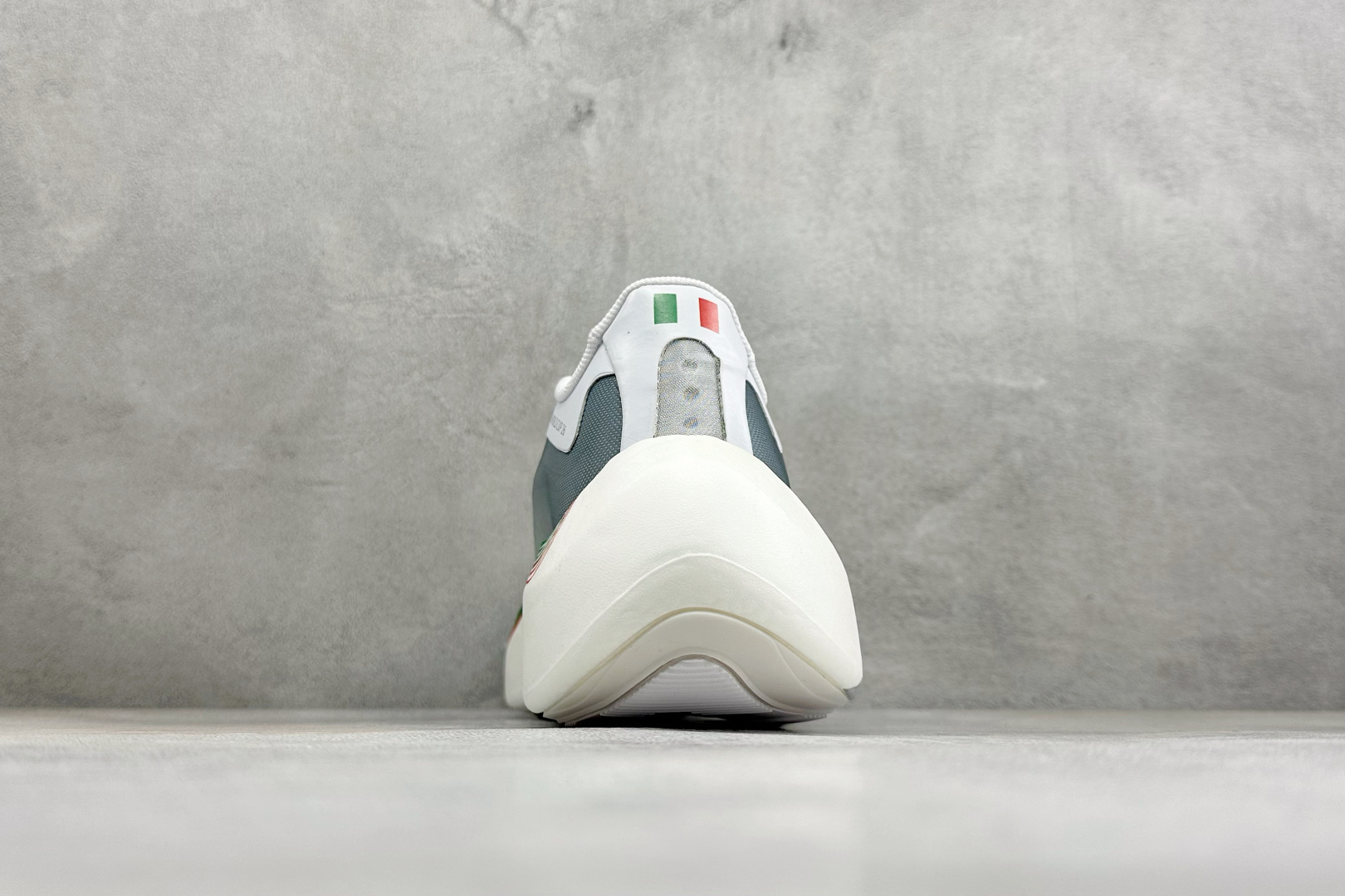JF版Adidas HyperBoost Edge M 世界杯联名 阿迪爆米花透气缓震跑步鞋 货号：LC1126 尺码：