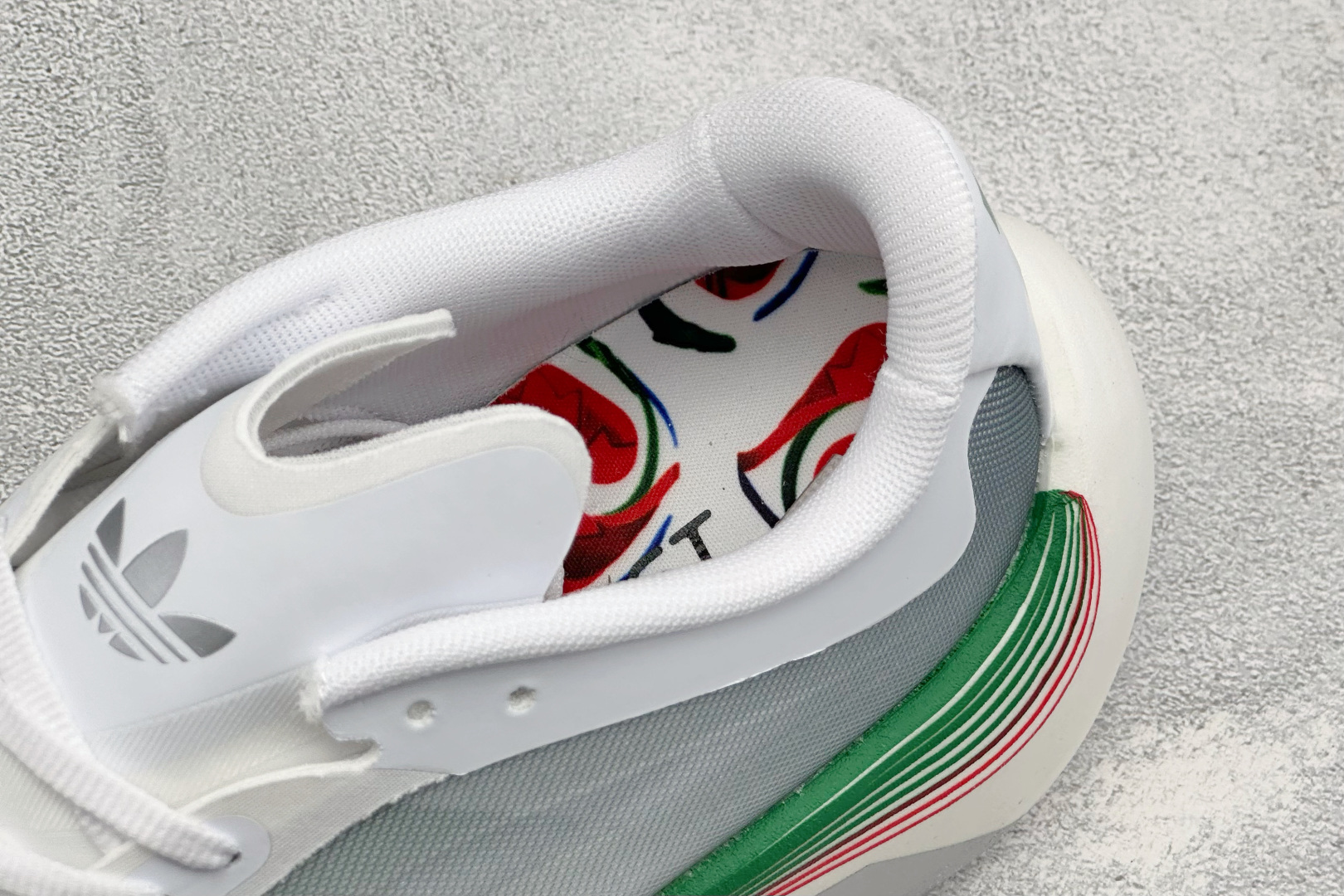 JF版Adidas HyperBoost Edge M 世界杯联名 阿迪爆米花透气缓震跑步鞋 货号：LC1126 尺码：