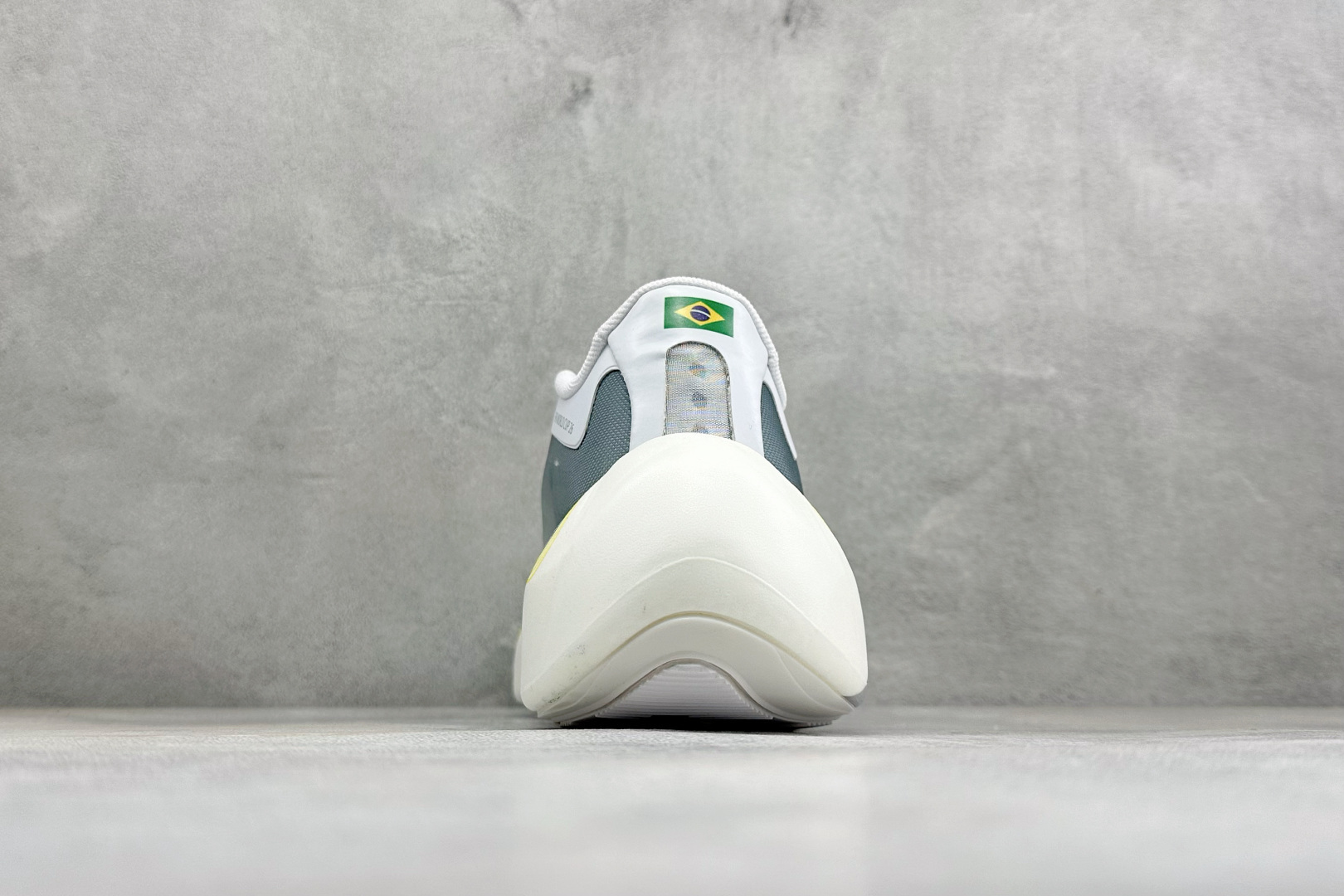 JF版Adidas HyperBoost Edge M 世界杯联名 阿迪爆米花透气缓震跑步鞋 货号：LC1125 尺码：