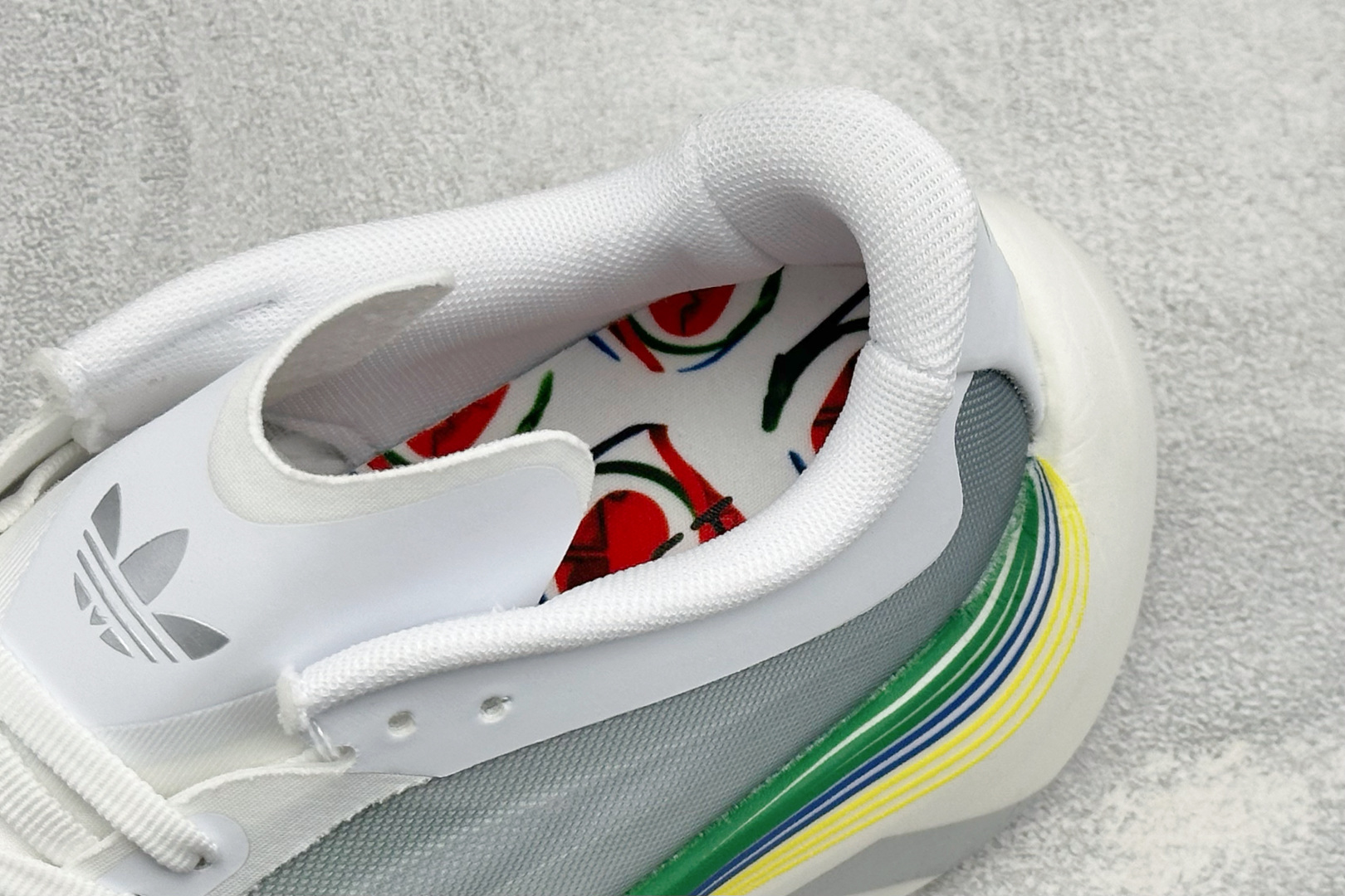 JF版Adidas HyperBoost Edge M 世界杯联名 阿迪爆米花透气缓震跑步鞋 货号：LC1125 尺码：