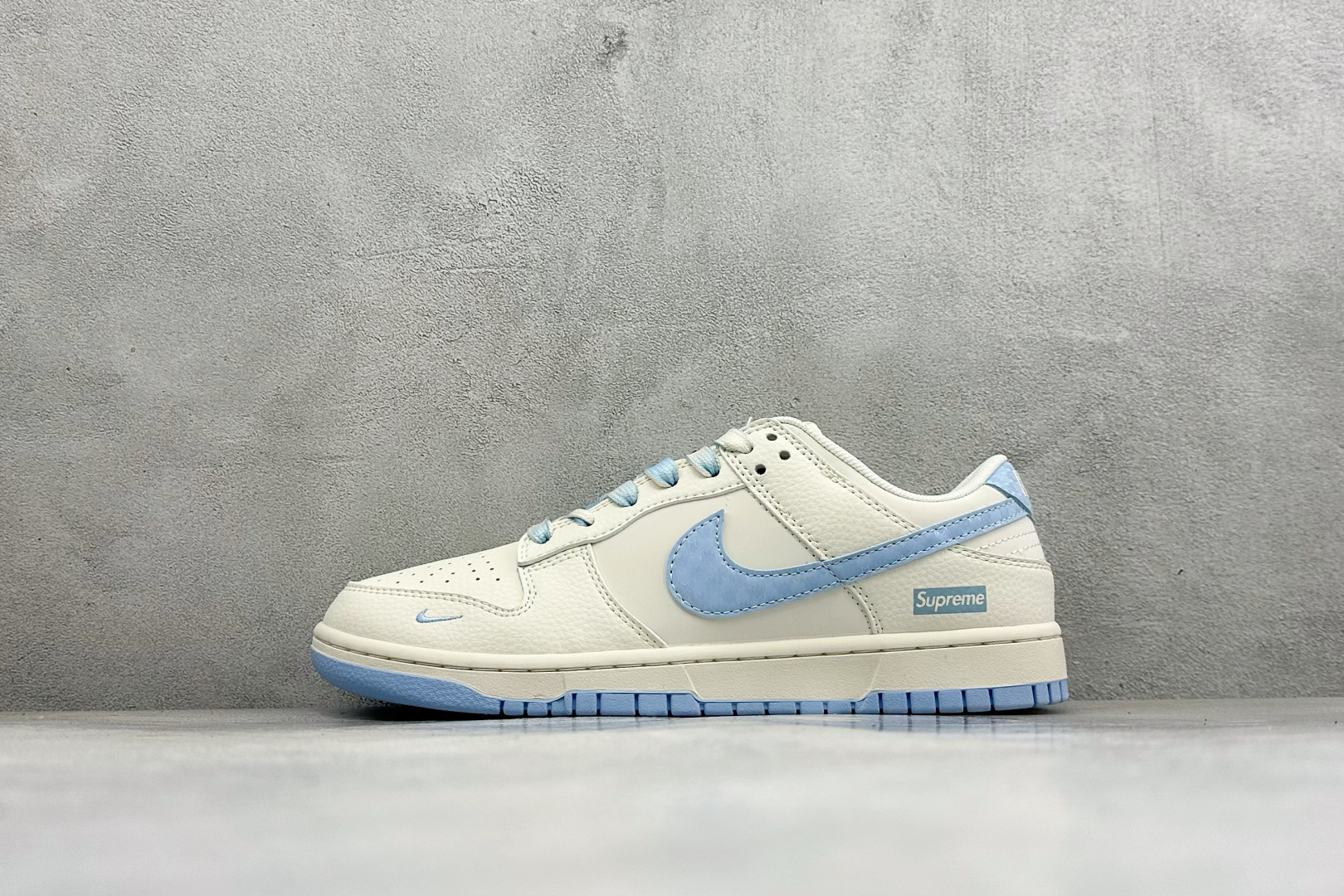福利特价 Nike Dunk Low Retro 联名 周年高端定制 低帮休闲板鞋 #定制鞋盒 大厂纯原品质出货 超高清 福利特价 Nike Dunk Low Retro 联名 周年高端定制 低帮休闲板鞋 #定制鞋盒 大厂纯原品质出货 超高清
