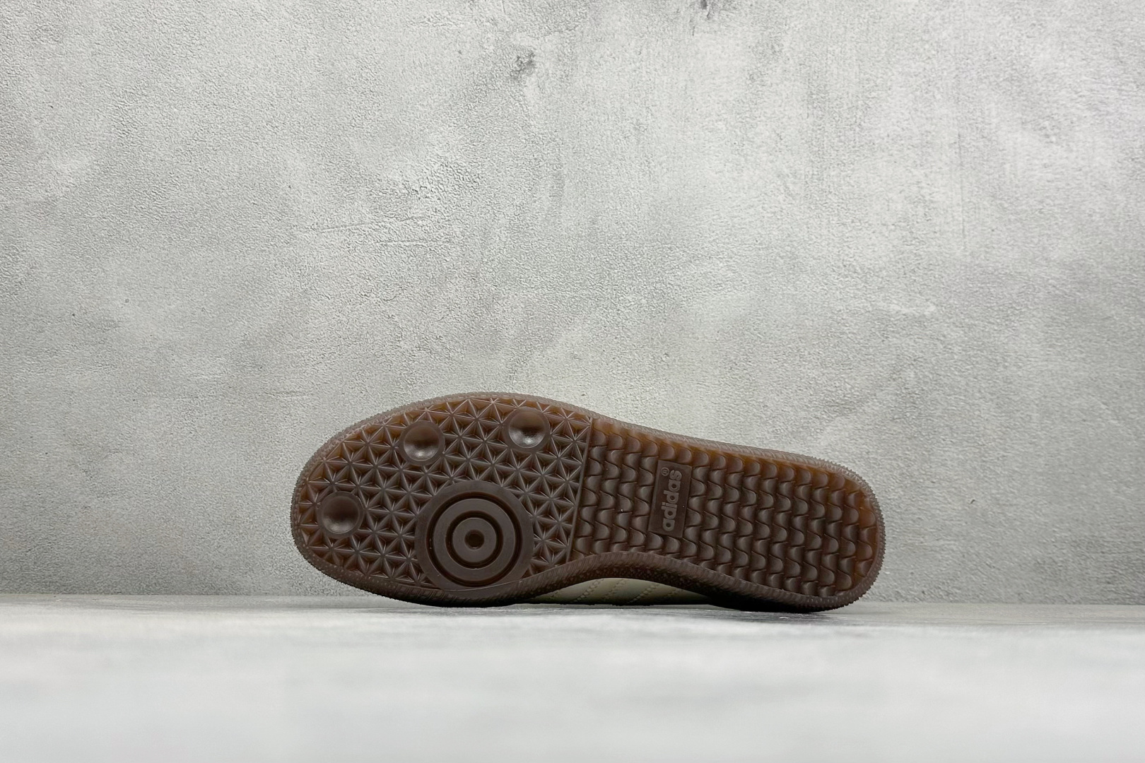 Adidas Originals Samba 桑巴舞系列阿迪达斯 三叶草 绅士德训足球风百搭低帮休闲运动板鞋 货号: I Adidas Originals Samba 桑巴舞系列阿迪达斯 三叶草 绅士德训足球风百搭低帮休闲运动板鞋 货号: I