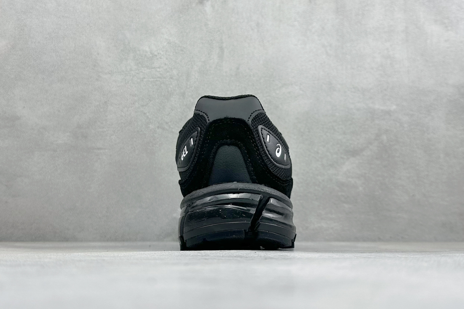 Asics Gel-Quantum 360 I AMP亚瑟士复古透气缓震耐磨跑步鞋 #鞋面采用无缝线鞋面,贴合脚型,穿着 Asics Gel-Quantum 360 I AMP亚瑟士复古透气缓震耐磨跑步鞋 #鞋面采用无缝线鞋面,贴合脚型,穿着
