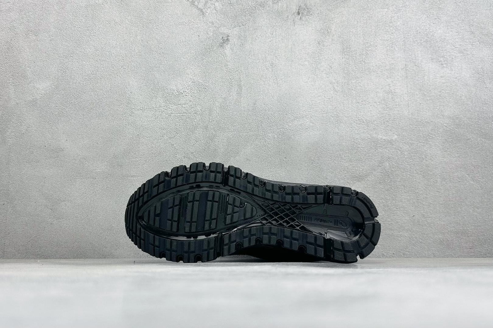 Asics Gel-Quantum 360 I AMP亚瑟士复古透气缓震耐磨跑步鞋 #鞋面采用无缝线鞋面,贴合脚型,穿着 Asics Gel-Quantum 360 I AMP亚瑟士复古透气缓震耐磨跑步鞋 #鞋面采用无缝线鞋面,贴合脚型,穿着