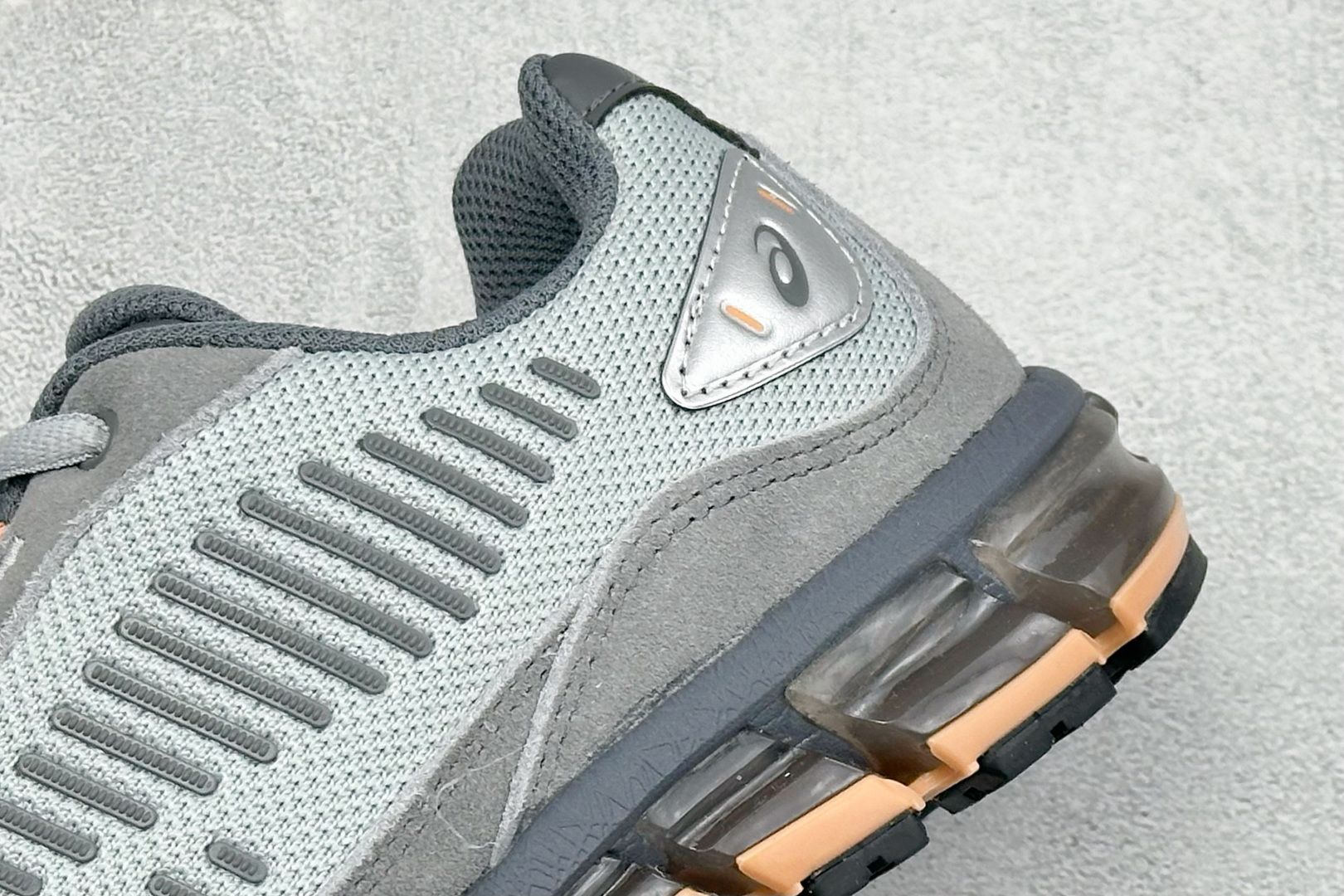 Asics Gel-Quantum 360 I AMP亚瑟士复古透气缓震耐磨跑步鞋 #鞋面采用无缝线鞋面，贴合脚型，穿着