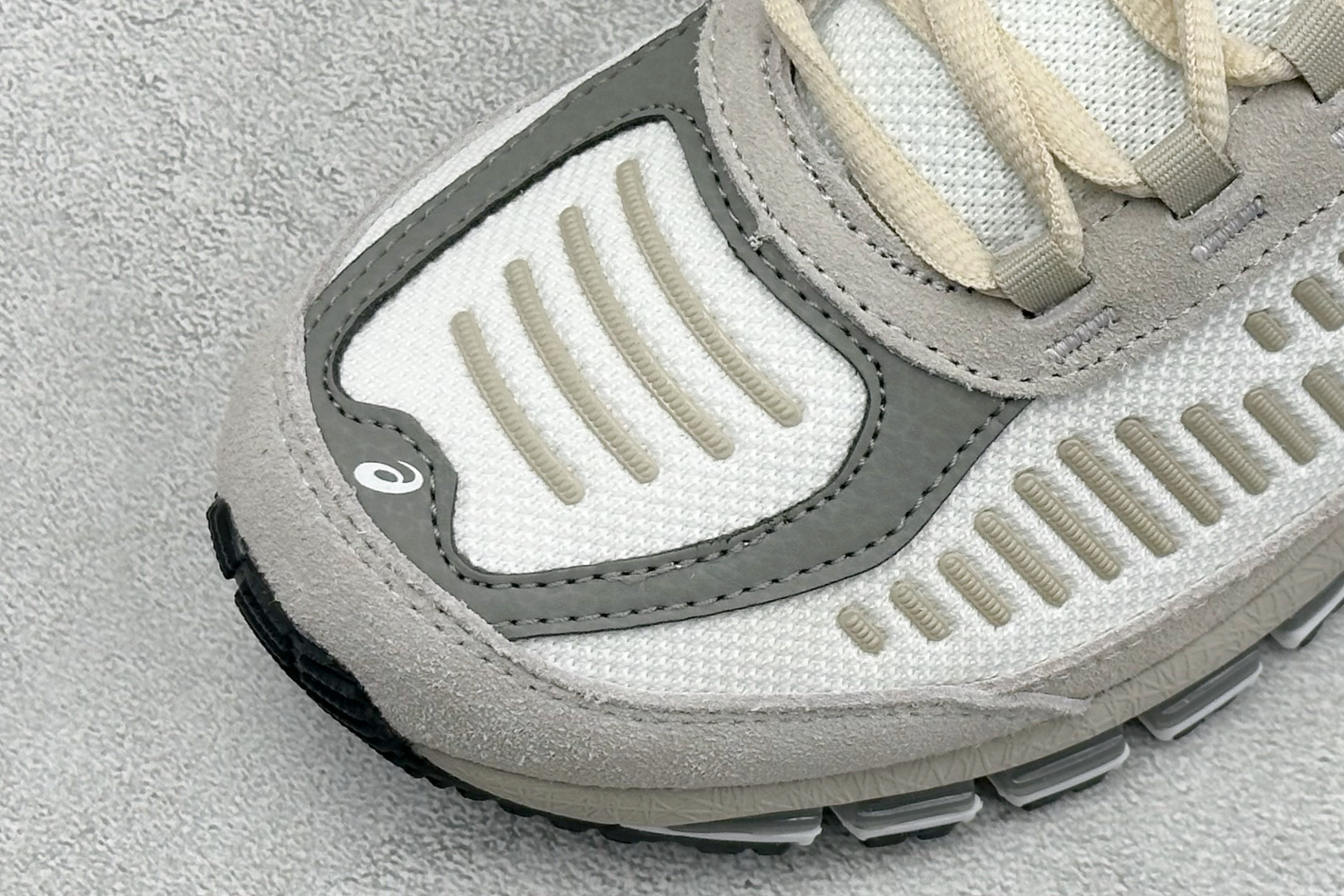 Asics Gel-Quantum 360 I AMP亚瑟士复古透气缓震耐磨跑步鞋 #鞋面采用无缝线鞋面,贴合脚型,穿着 Asics Gel-Quantum 360 I AMP亚瑟士复古透气缓震耐磨跑步鞋 #鞋面采用无缝线鞋面,贴合脚型,穿着
