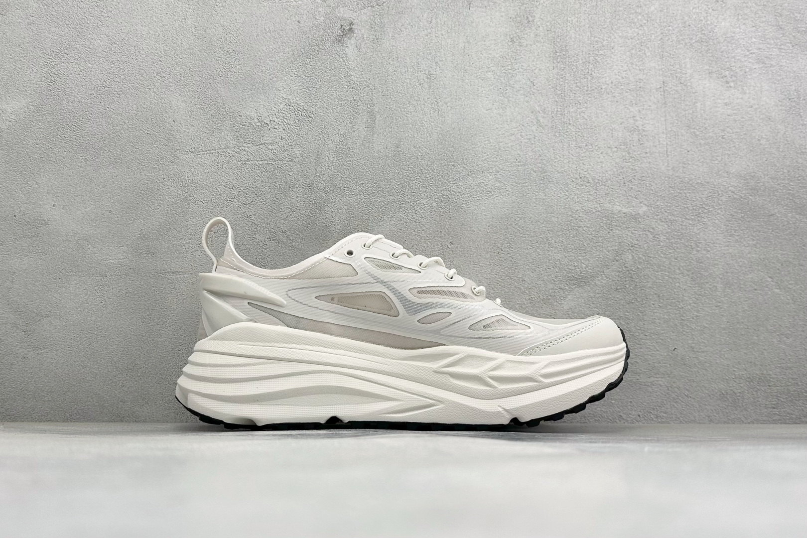 Hoka One One Stinson 7 舒适防滑 轻便减震 低帮专业越野跑步鞋 新型缓震材料 使你的身体对鞋子的缓 Hoka One One Stinson 7 舒适防滑 轻便减震 低帮专业越野跑步鞋 新型缓震材料 使你的身体对鞋子的缓