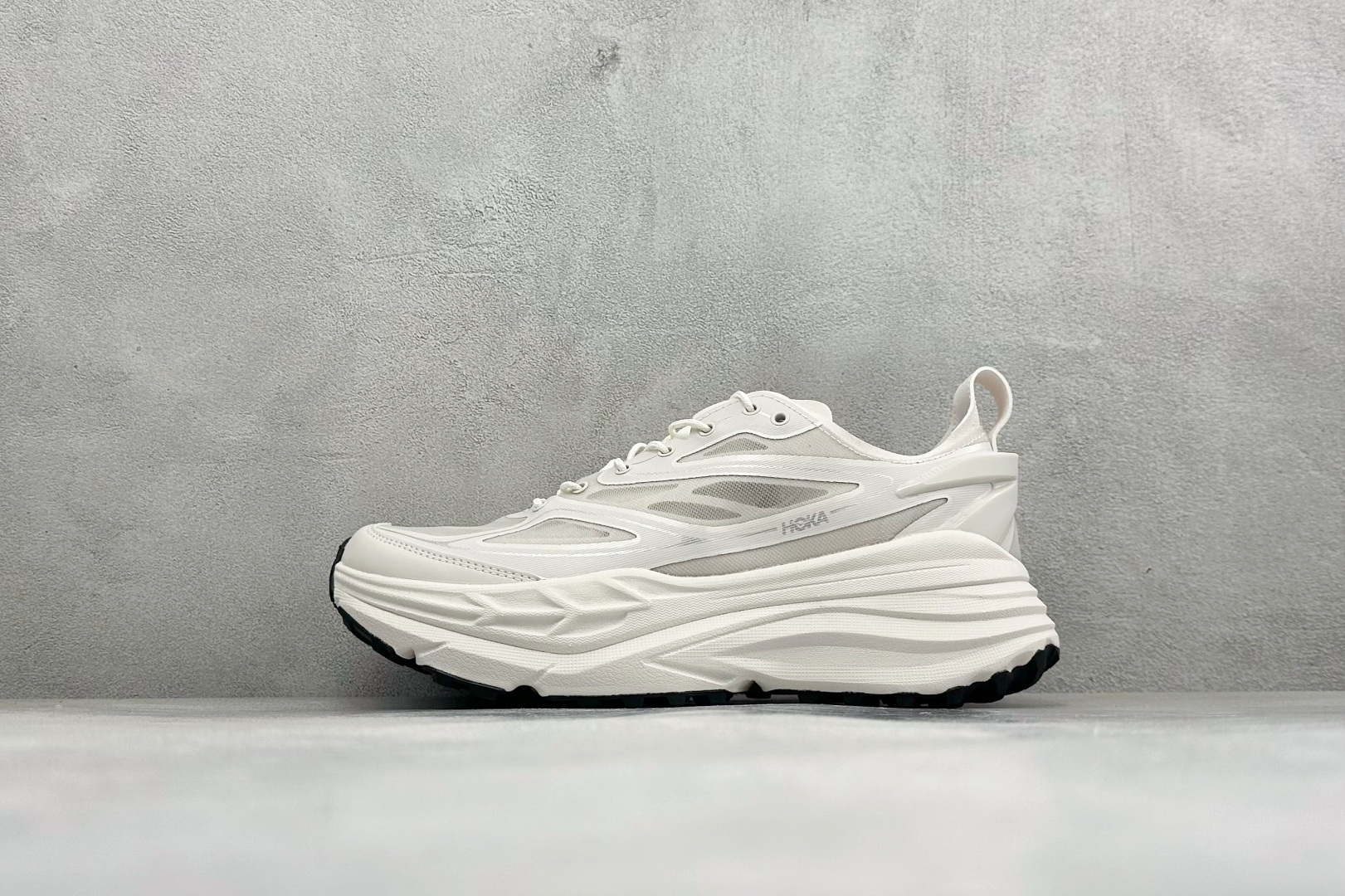Hoka One One Stinson 7 舒适防滑 轻便减震 低帮专业越野跑步鞋 新型缓震材料 使你的身体对鞋子的缓 Hoka One One Stinson 7 舒适防滑 轻便减震 低帮专业越野跑步鞋 新型缓震材料 使你的身体对鞋子的缓