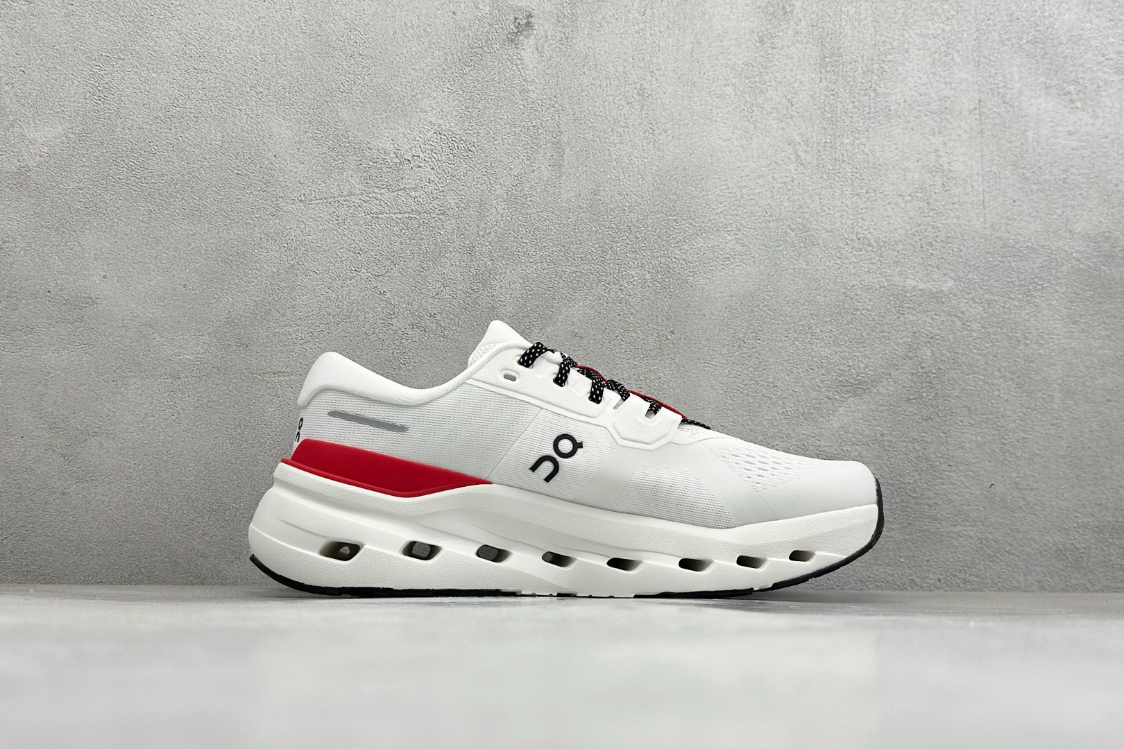 RS版On Cloudrunner 3 昂跑 户外街头机能风新兴品牌轻便低帮跑步鞋 首发实拍鞋款以网球为灵感的运动休闲鞋
