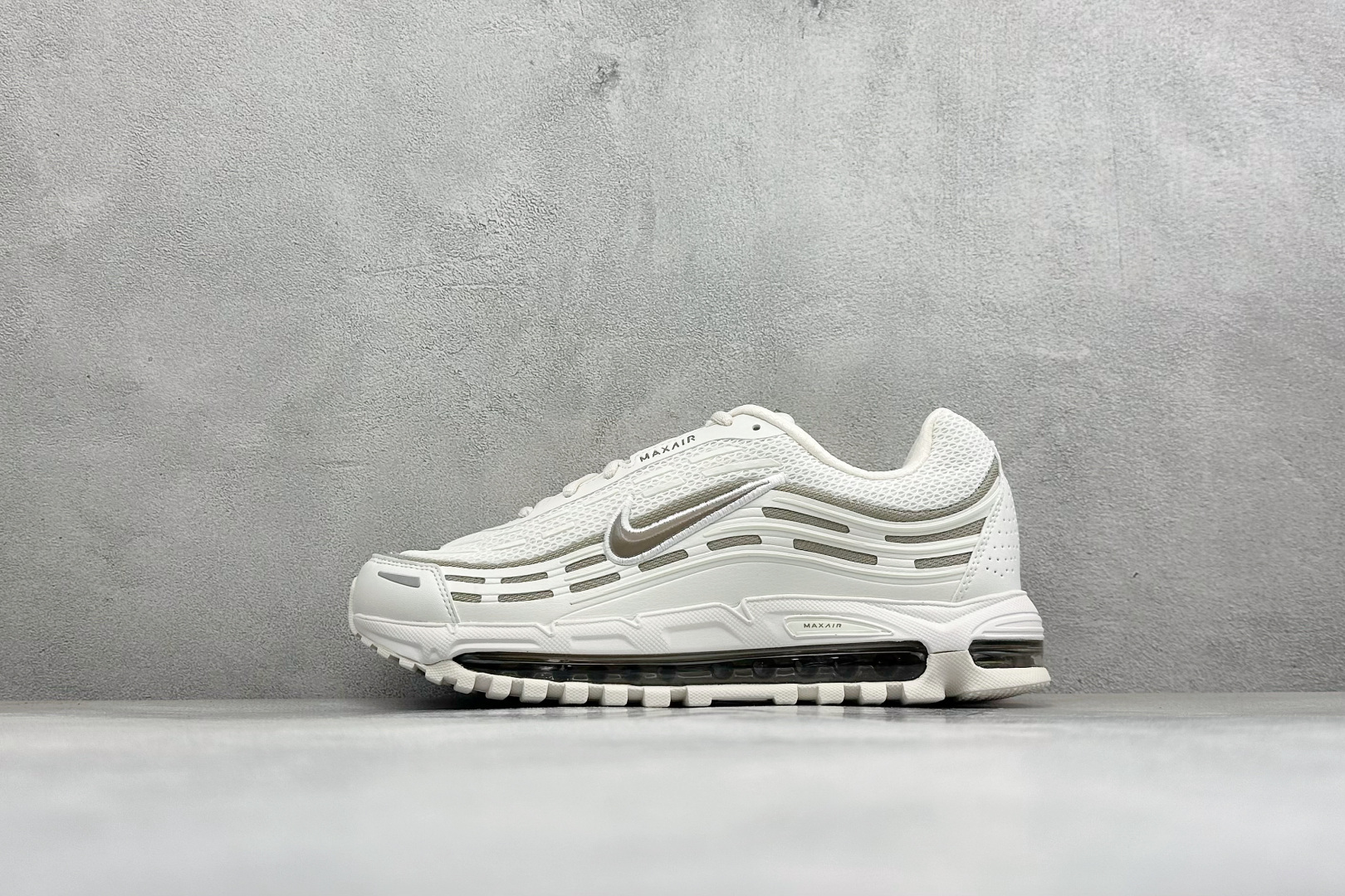 纯原NK Air Max TL 2.5 SP全新配色子弹复古联名减震气垫跑步鞋 打造全市场最强版本子弹 这里只对比原鞋原
