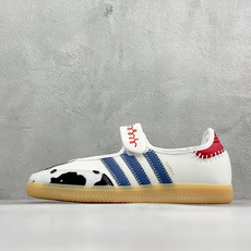 FX版Adidas三叶草SAMBA Jane W 玛丽珍鞋 该鞋款鞋面采用多种材料拼接(缝/车线) Superstar系 FX版Adidas三叶草SAMBA Jane W 玛丽珍鞋 该鞋款鞋面采用多种材料拼接(缝/车线) Superstar系