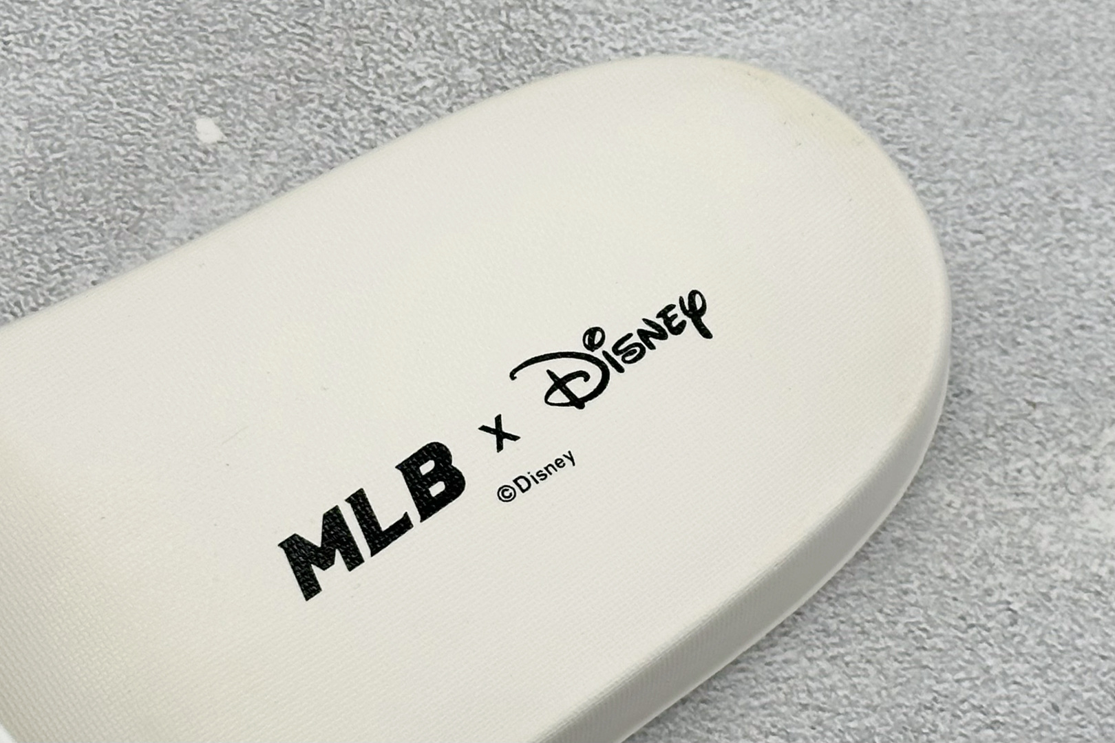 XB版MLB MOUND MICKEY 百搭舒适休闲防滑防磨一字拖鞋 货号：32SHHK011 尺码：36-45 