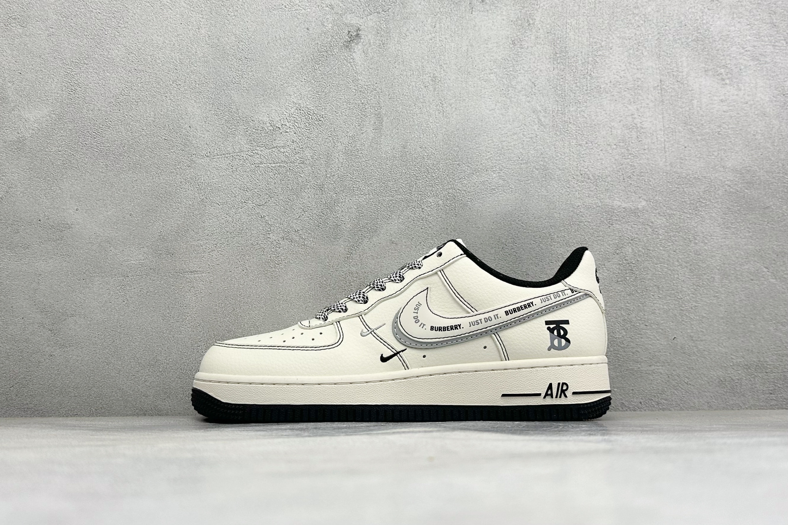 福利特价 Nike Air Force 1'07 Low 联名 空军一号低帮休闲板鞋 #原楦原纸板 纯正空军版型 内置全